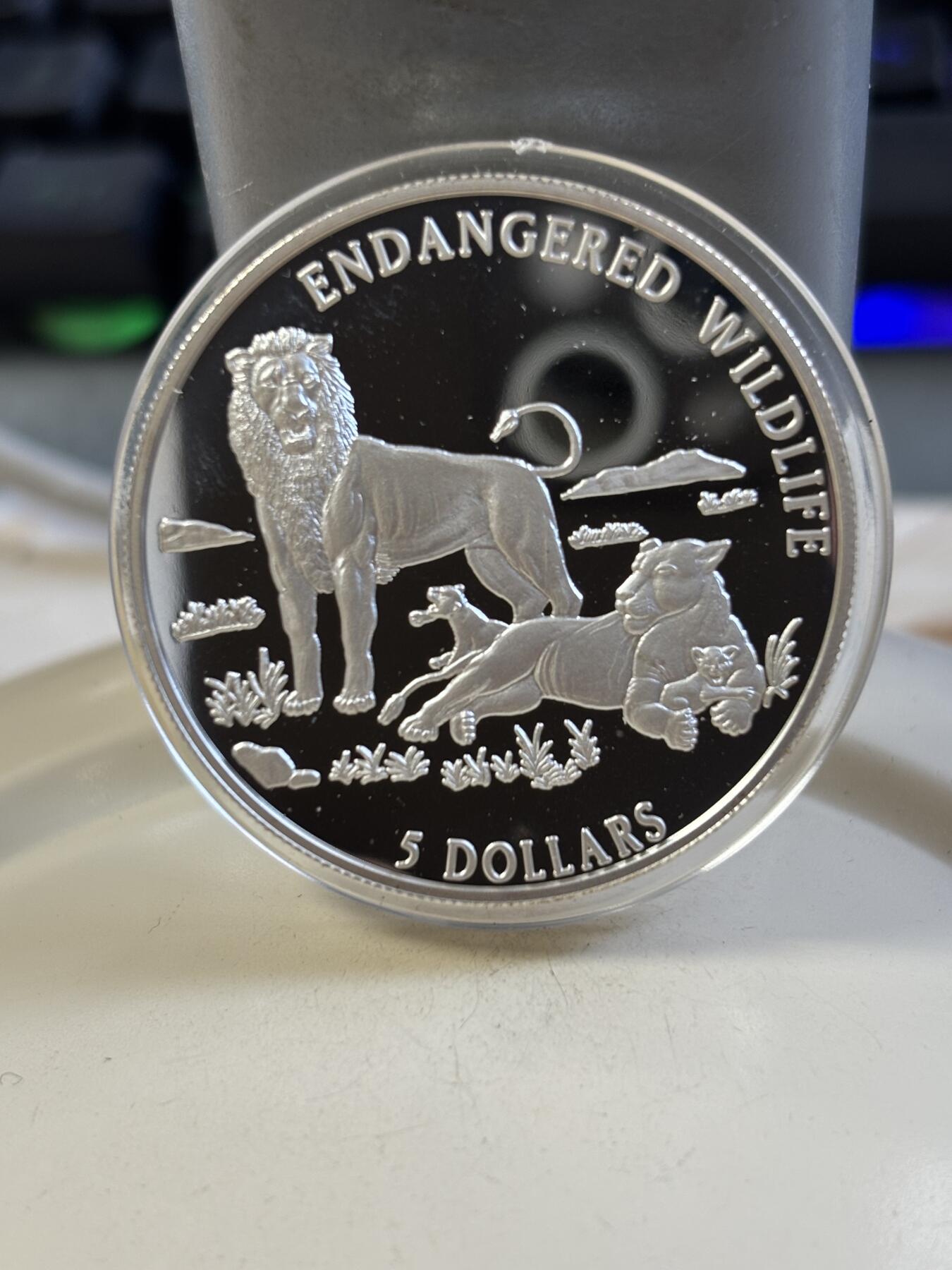 第185期拍卖 库克1996年珍稀动物狮子纪念银币，925银，1盎司