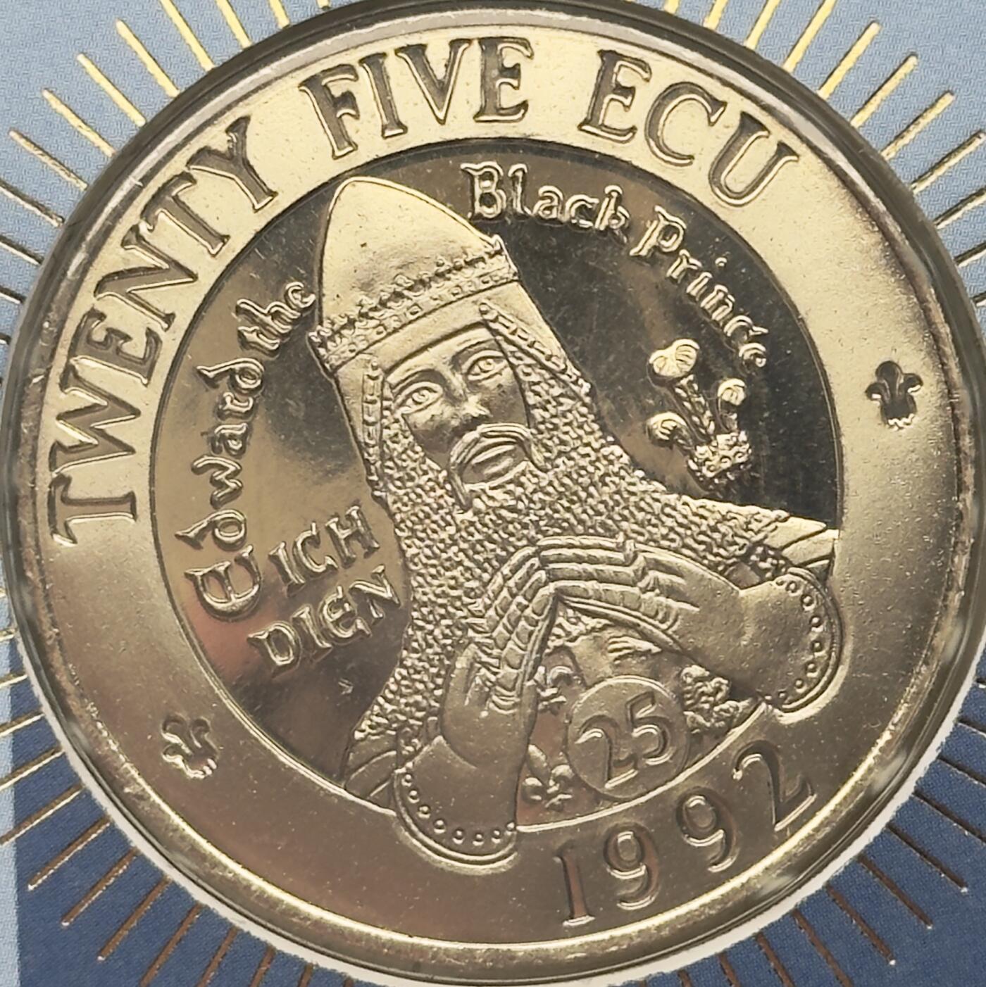 ＜小葵钱铺＞第67期·克朗币·银币场·满200包邮，不寄存·12月15日发货 〈邮币封·彼得·斯诺- BBC·Newsnight首位主持人签名〉威尔士1992年黑王子爱德华25ECU克朗型纪念币