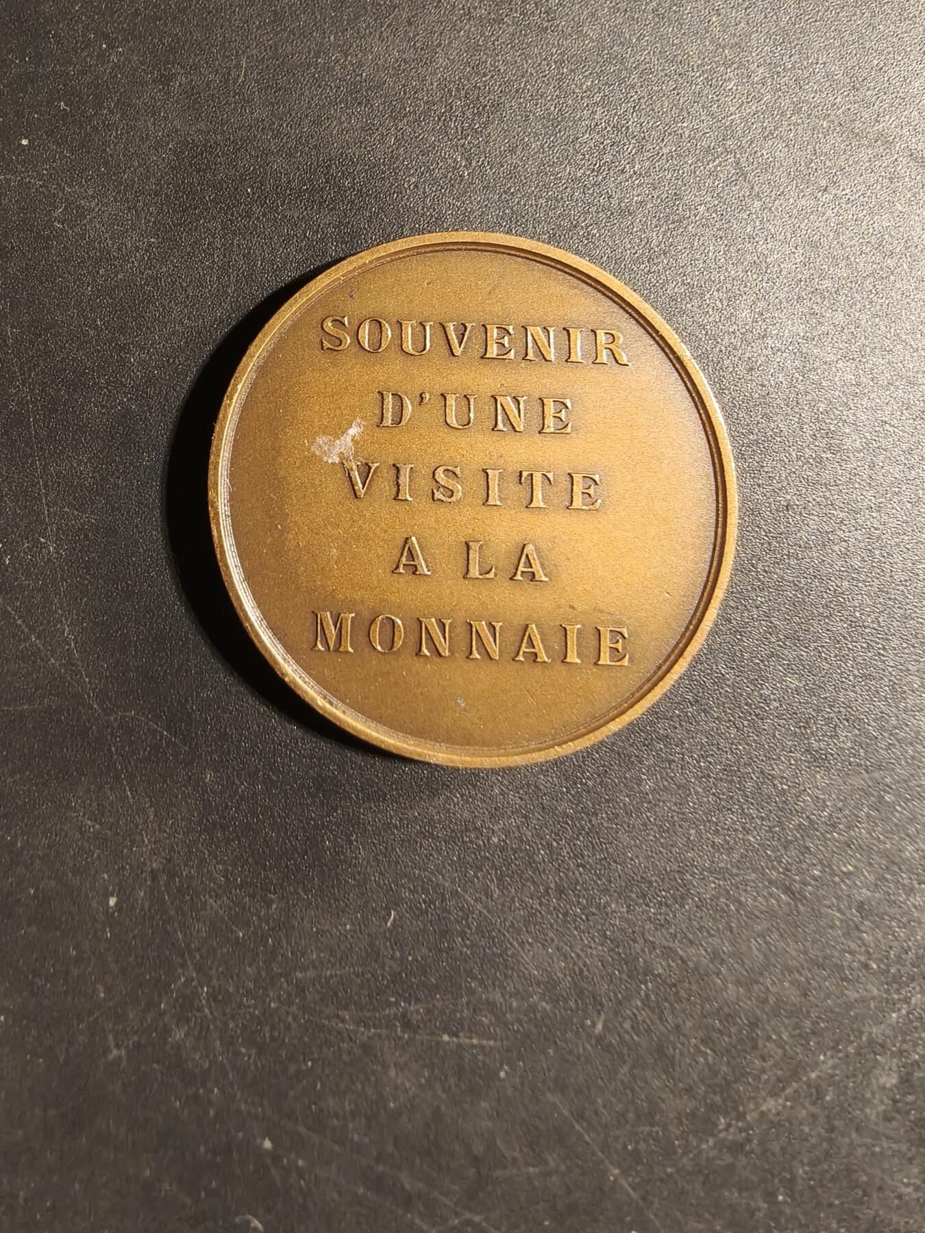 老王徽章第169期 法国巴黎铸币局大铜章    直径32mm.    重量14.3g