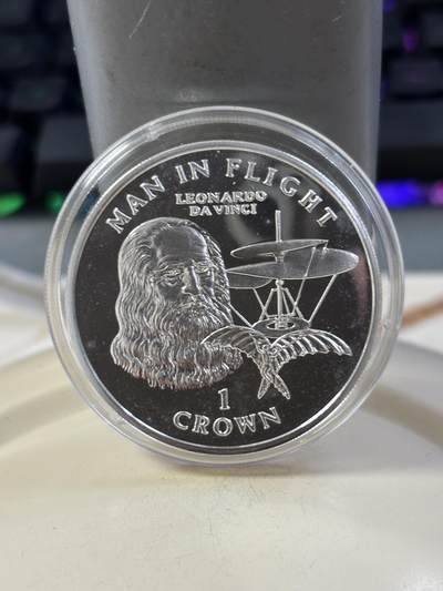 第185期拍卖 - 马恩岛1995年达芬奇与飞行器设计图28.28克精制纪念银币，28.28克，发行10000枚，有氧化【银价378】