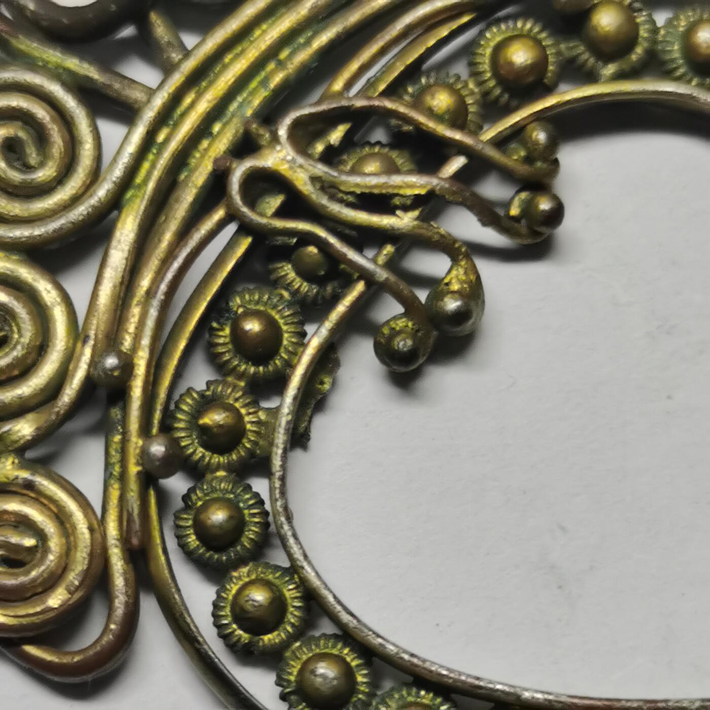 杂件专场88期 民国时期心形铜鎏金吊坠，掐丝珠非常精美