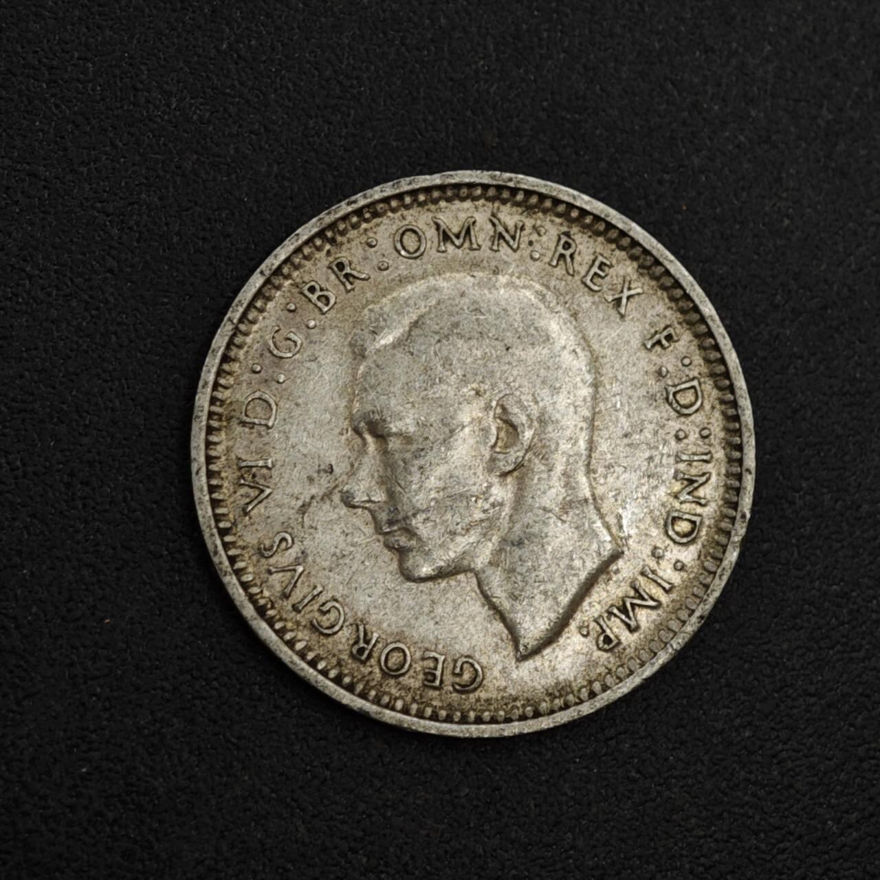 【淘币小摊】实时拍第八百二十六拍   散币场   满百包邮可预留二周 每周一统一发货   澳大利亚1943年乔治六世3便士银币