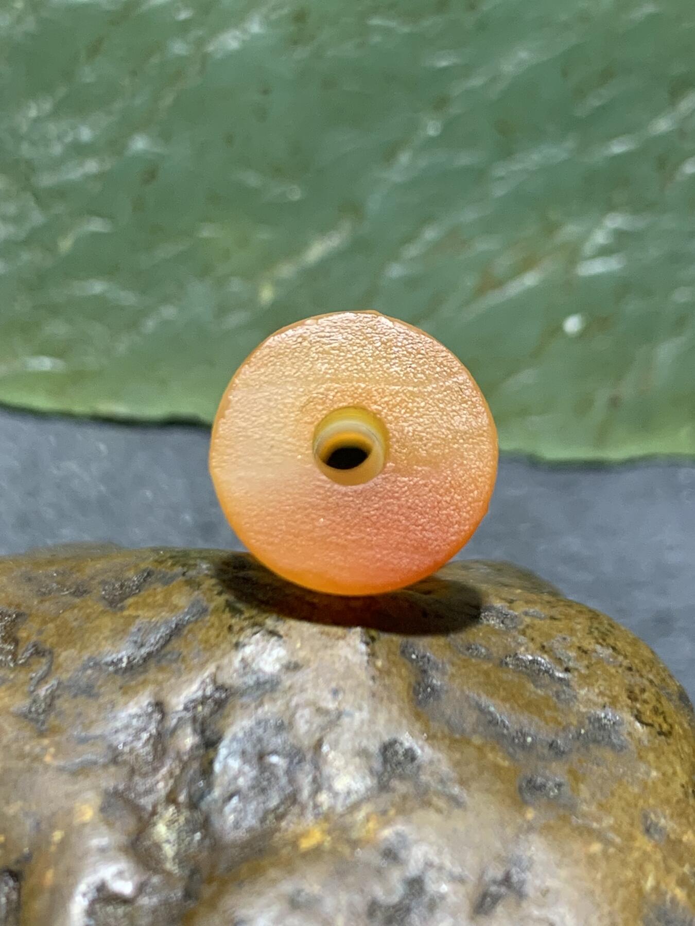 精美亚光高玉化风化纹糖果玛瑙竹节一颗