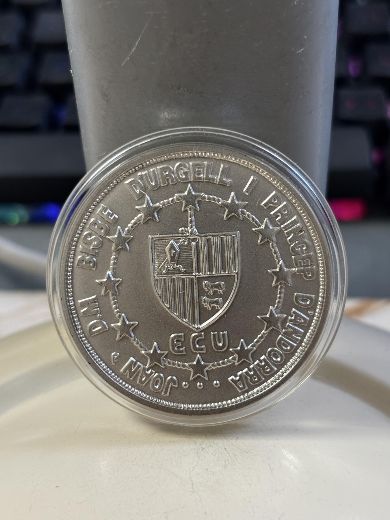 第185期拍卖 安道尔1991年欧洲关税同盟法兰克查理曼大帝镀金纪念银币，26.5克925银，1.6克917金，