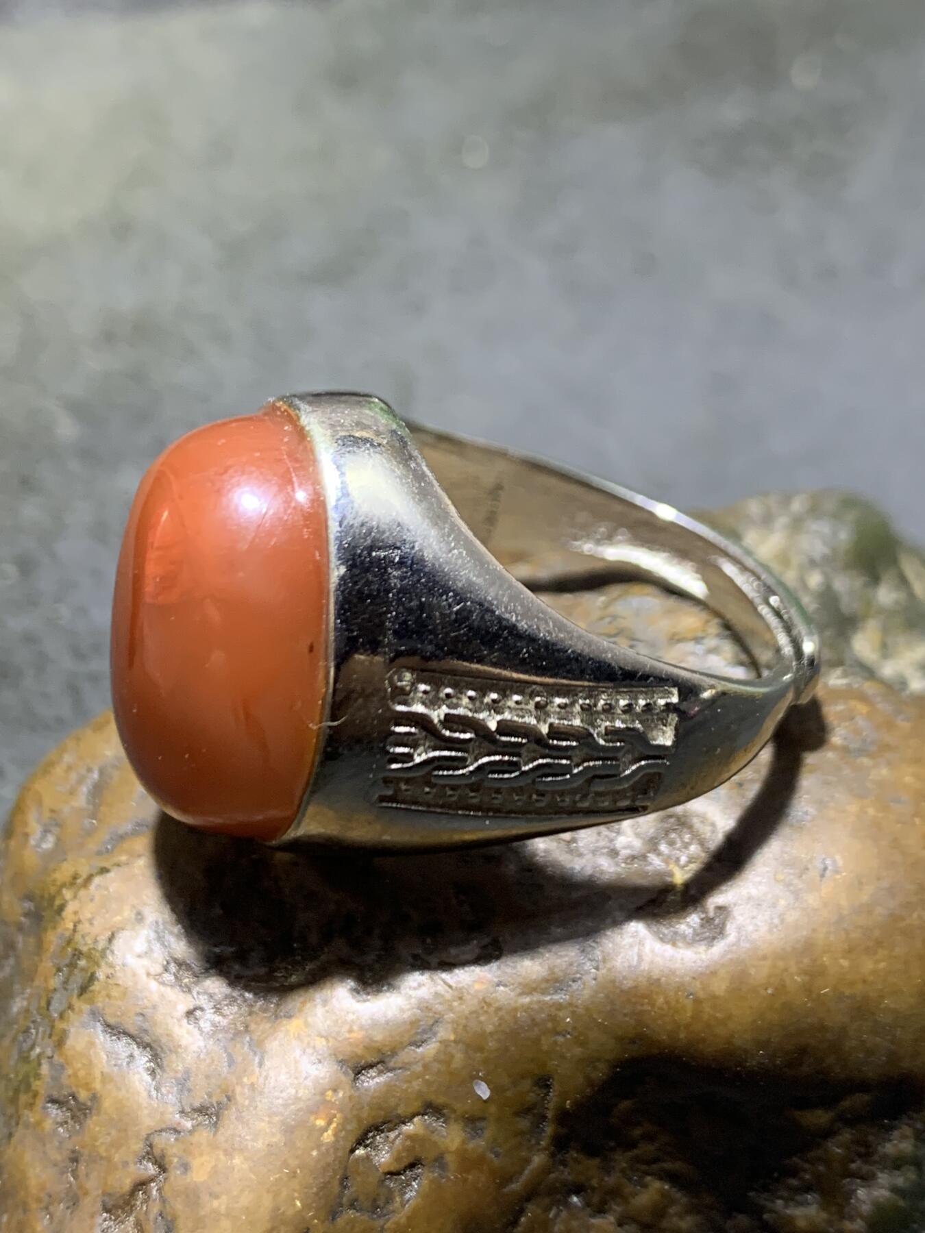 精美柿子红冻料南红玛瑙活口霸气戒指一枚！