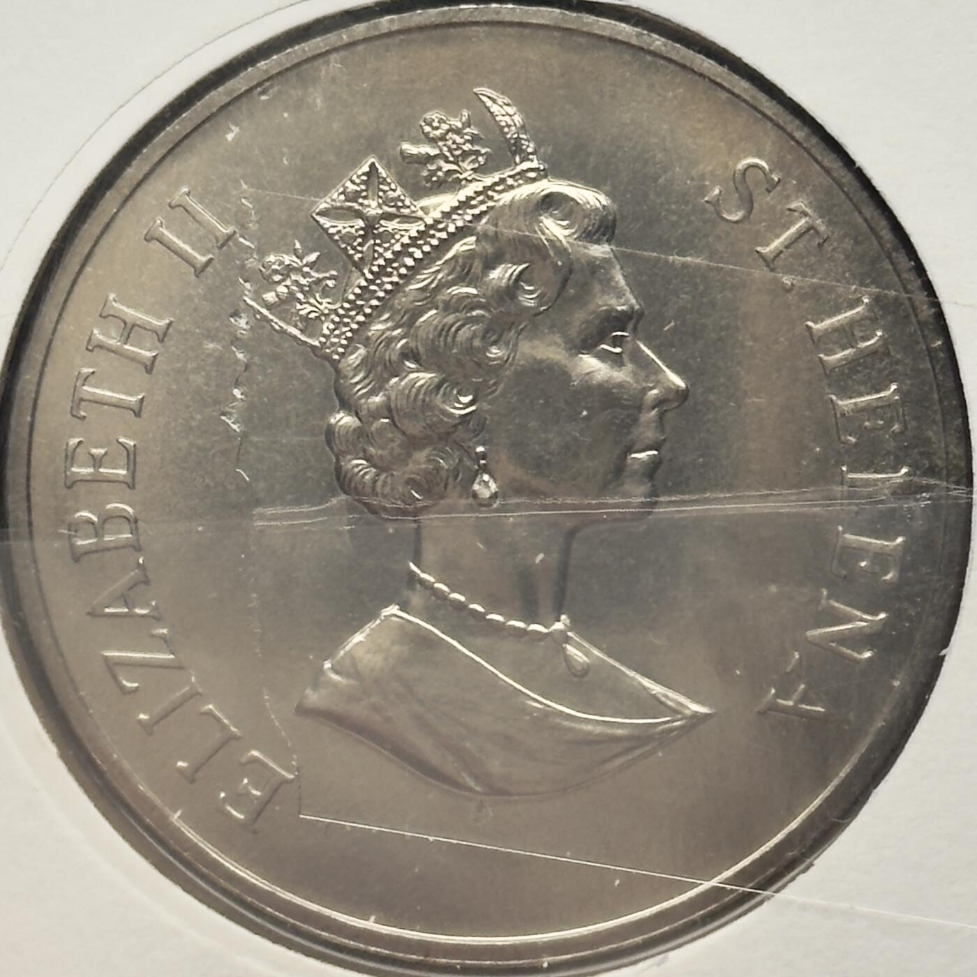 ＜小葵钱铺＞第67期·克朗币·银币场·满200包邮，不寄存·12月15日发货 〈邮币封〉圣赫勒拿岛1996年女王70岁生日50便士克朗型纪念币