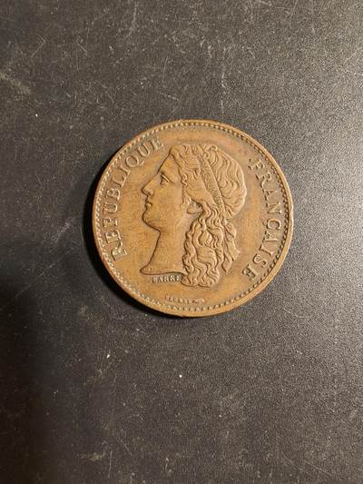 老王徽章第169期 - 法国1889巴黎世博会暨大革命100周年铜章    直径32mm.    重量14.8g