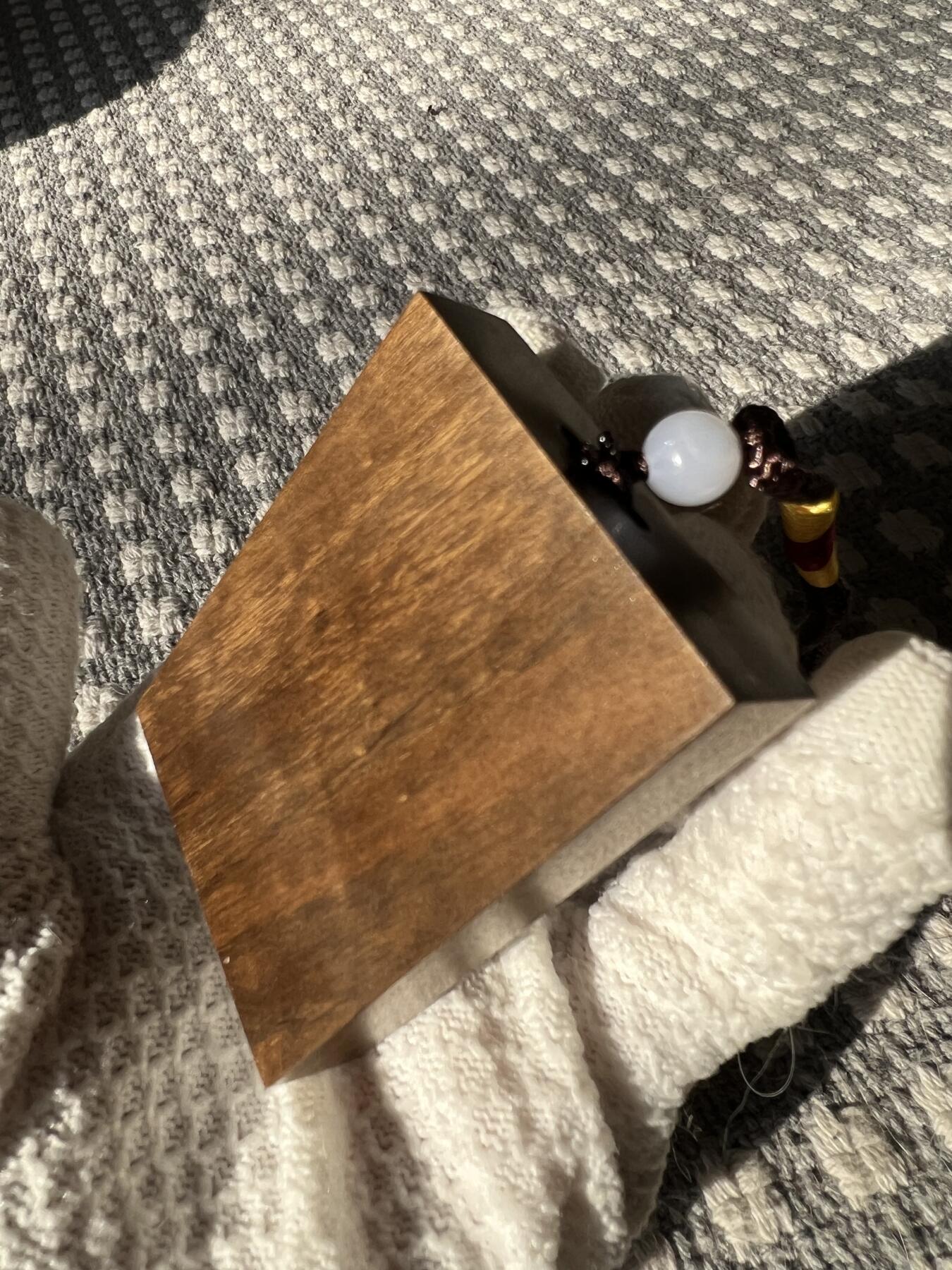 零元拍：NO.6 金丝楠牌子，香喷喷的小金砖，金光闪闪，66/48/13MM