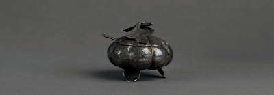 华艺国际2025年秋季拍卖会 钱币专场 - 民国时期银质花卉图南瓜形小水盂一件