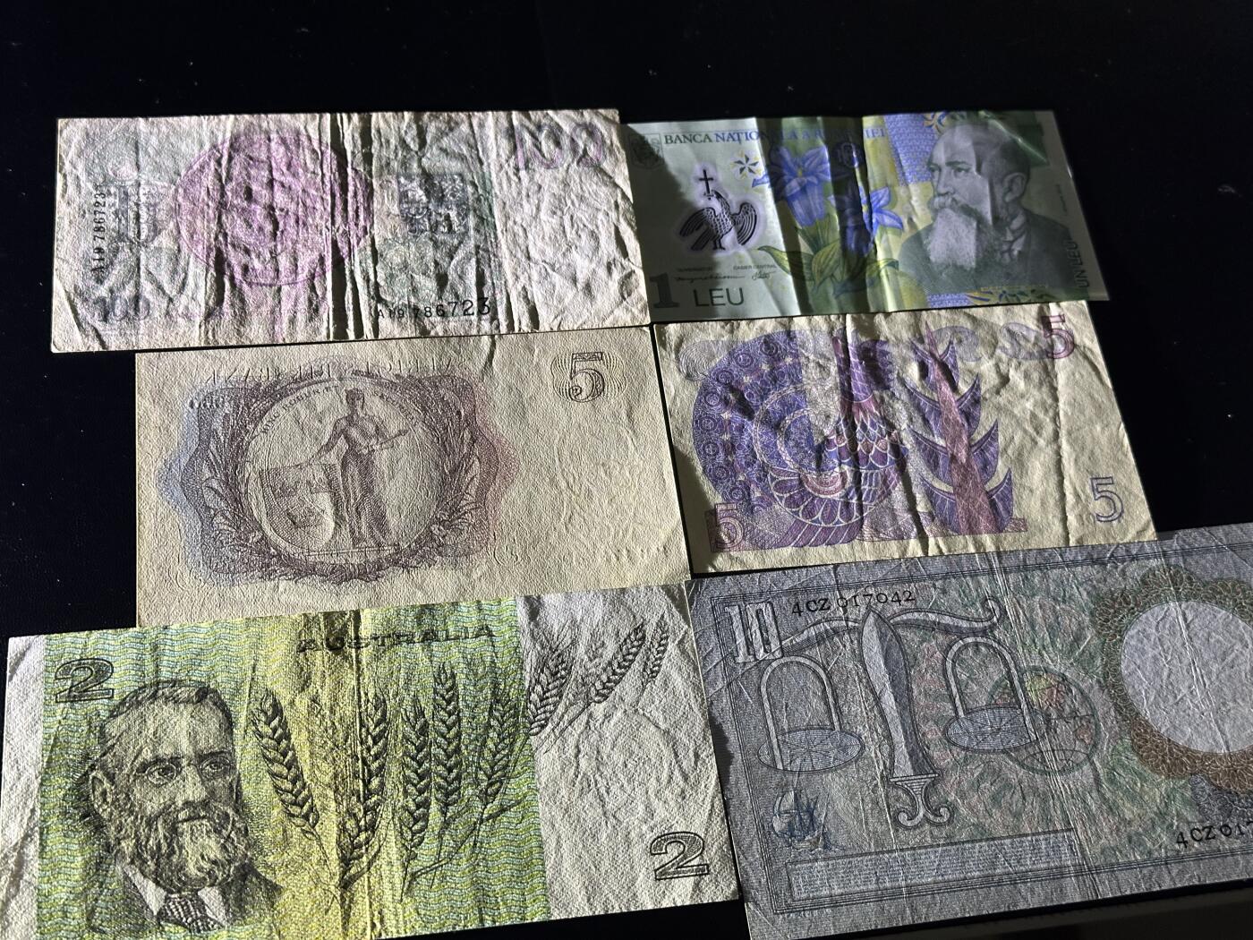 《外钞收藏家》第五百九十三期（精品场）（本平台长期征集拍品、欢迎藏友们联系合作） 捷克、罗马尼亚、瑞典、澳大利亚、荷兰 六张一起 非全新 品相如图