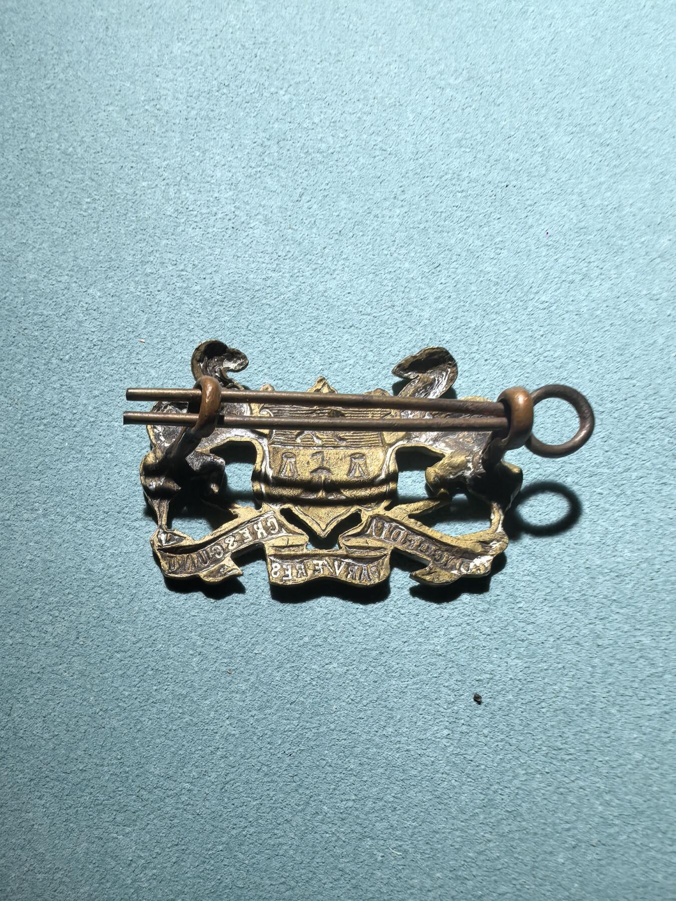 盛世勋华——号角文化勋章邮票专场拍卖第293期 英国商人裁缝学校（老牌私立学校）学生帽徽 铜质