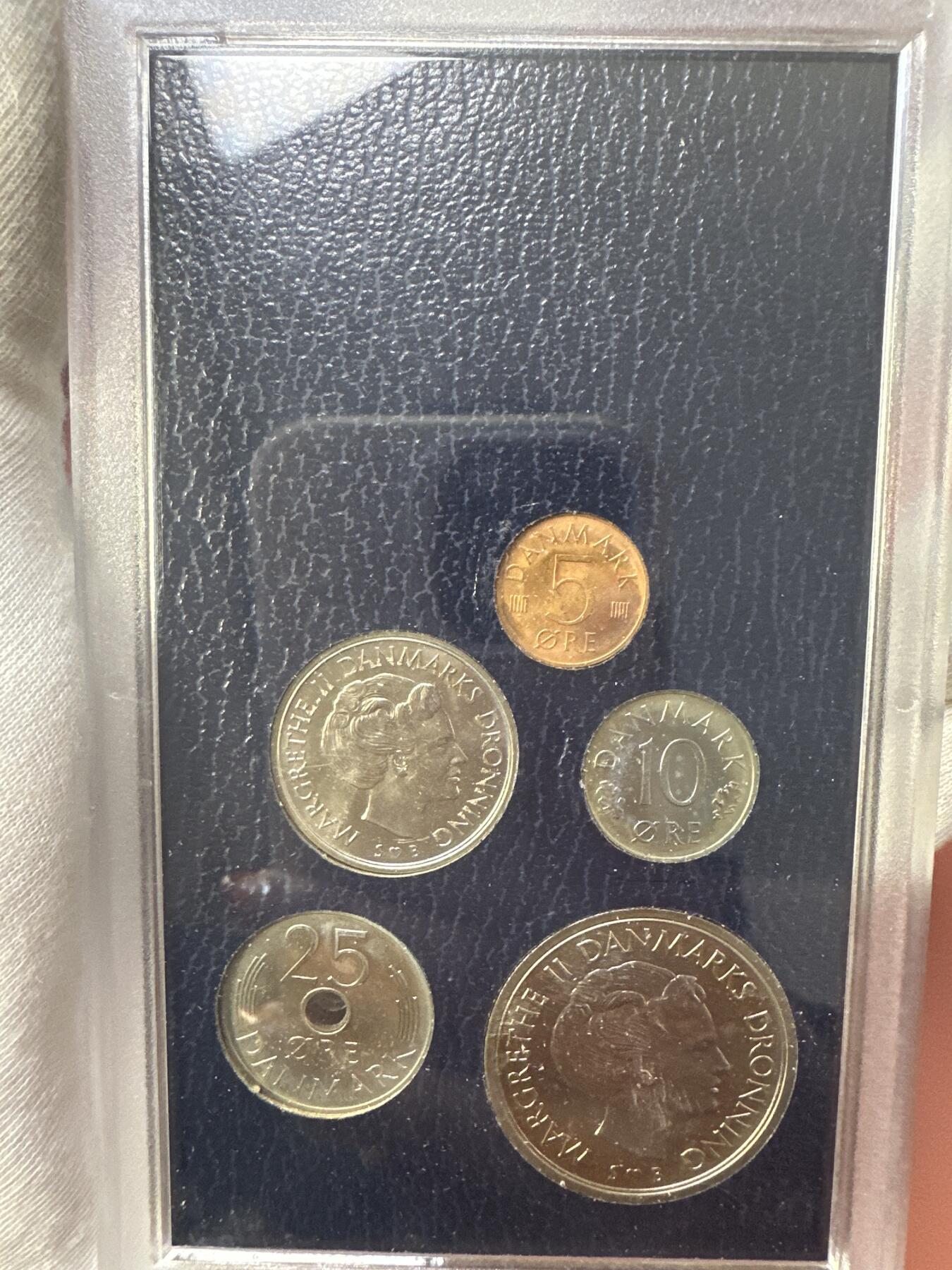 12.25银币、套币、精制币专场