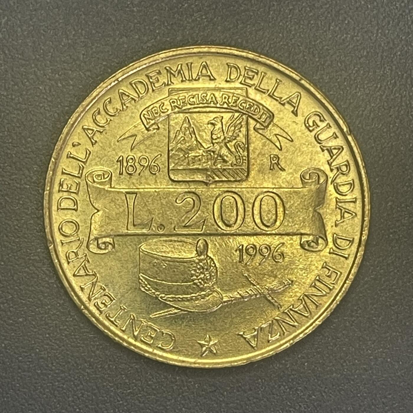 回流1215 全新意大利1996年200里拉海关卫队学院百年纪念币