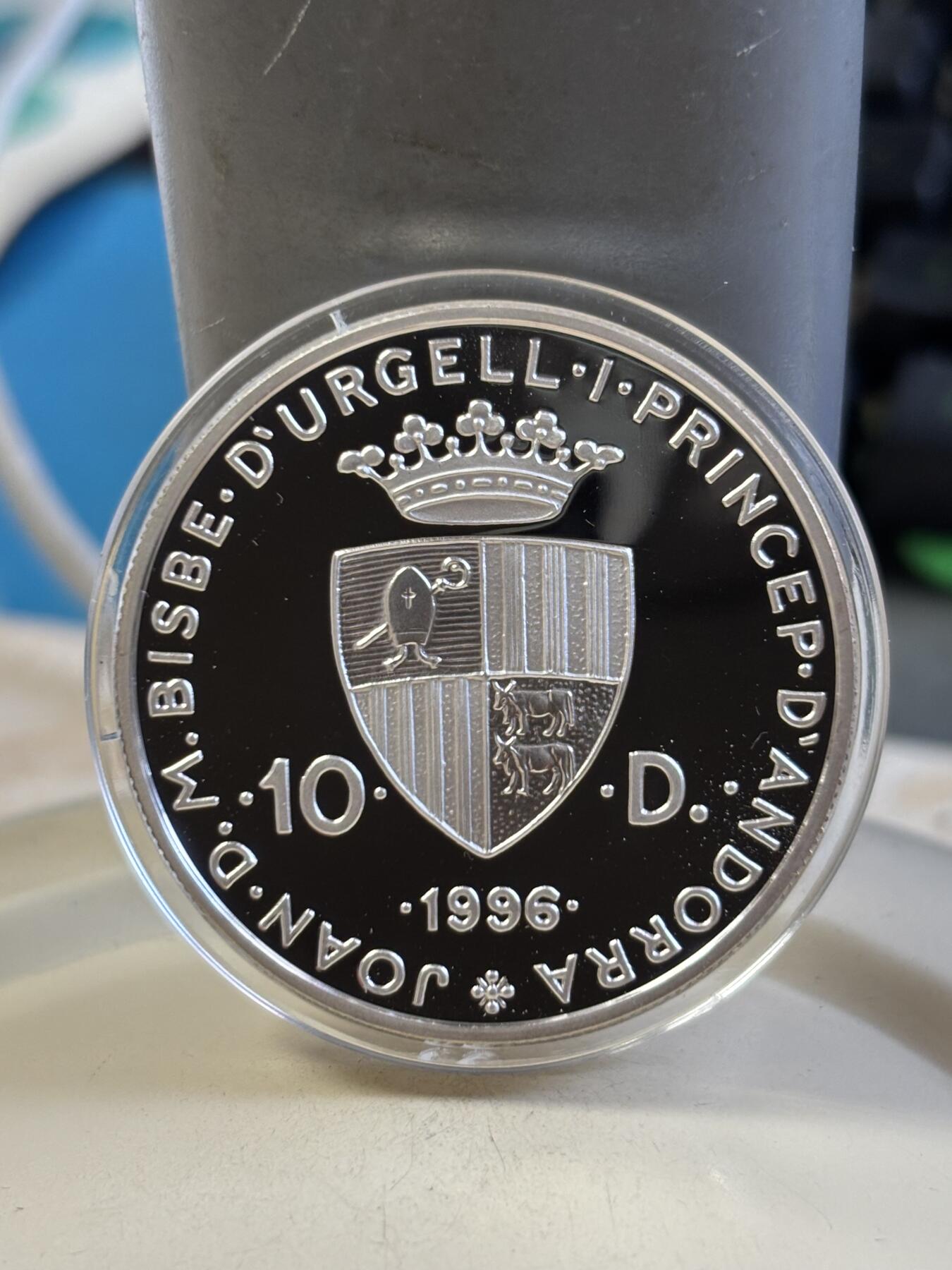 第185期拍卖 安道尔1996年欧洲动物系列水獭精制纪念银币，925银，发行量15000枚