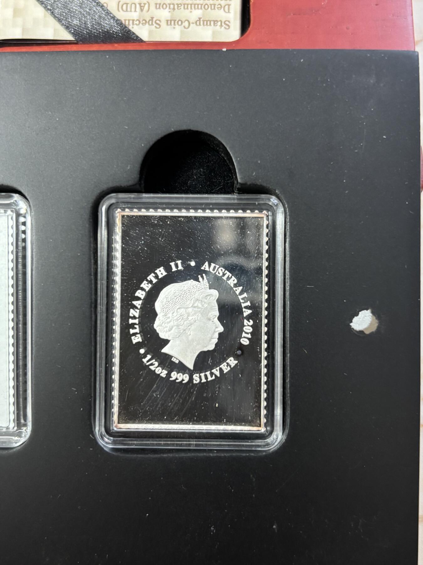 第185期拍卖 澳大利亚2010年邮票百年系列玛丽矩形彩色银币，1/2盎司，999银，发行8000枚，有氧化点