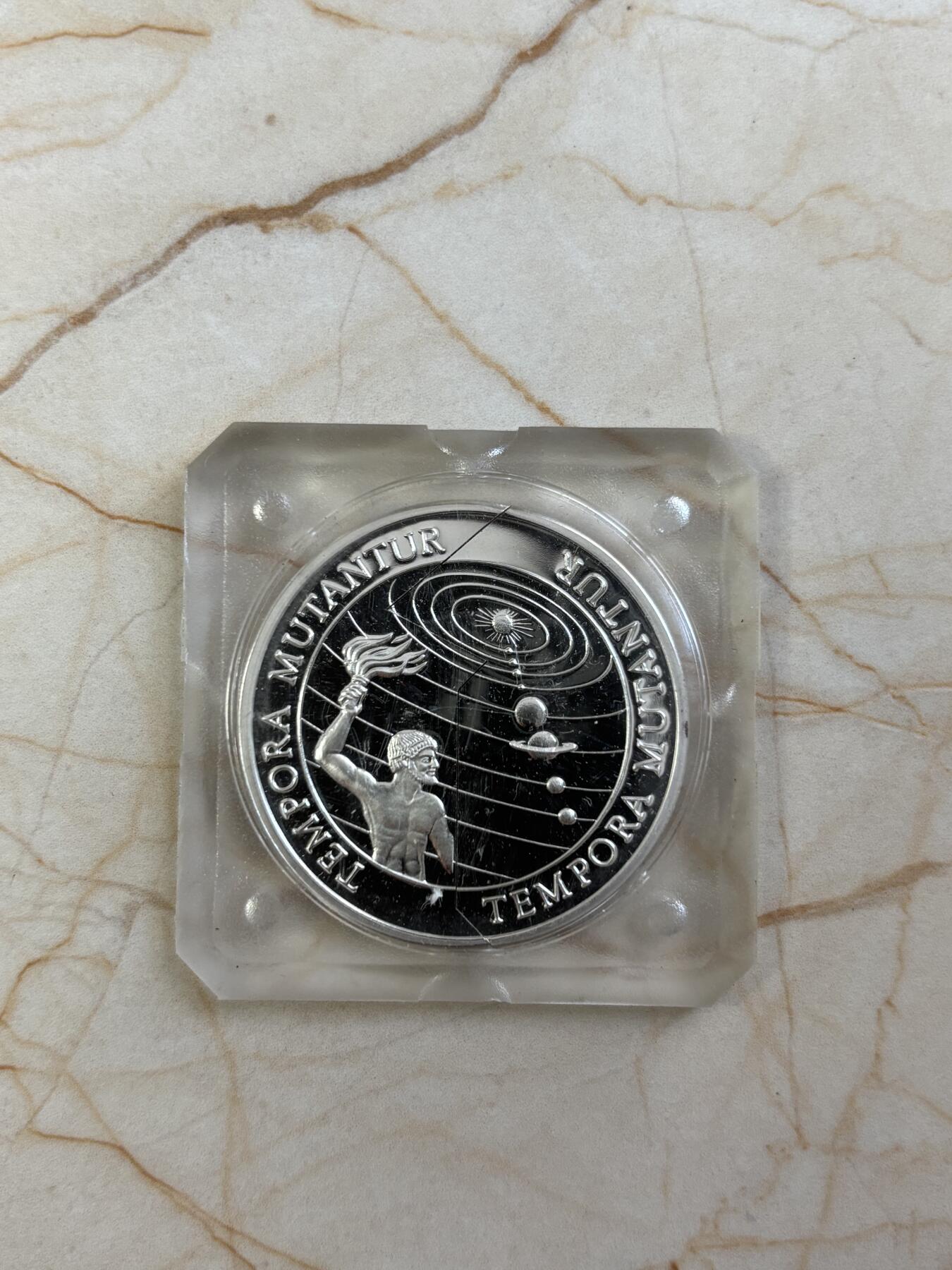 第185期拍卖 基里巴斯和萨摩亚1997-2000年千禧年分割纪念银币，925银，1盎司