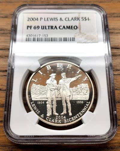 凡希社世界钱币微拍月度大拍（2025/12） - 2004美国刘易斯与克拉克远征200周年Dol纪念大银精铸NGC-PF69UC