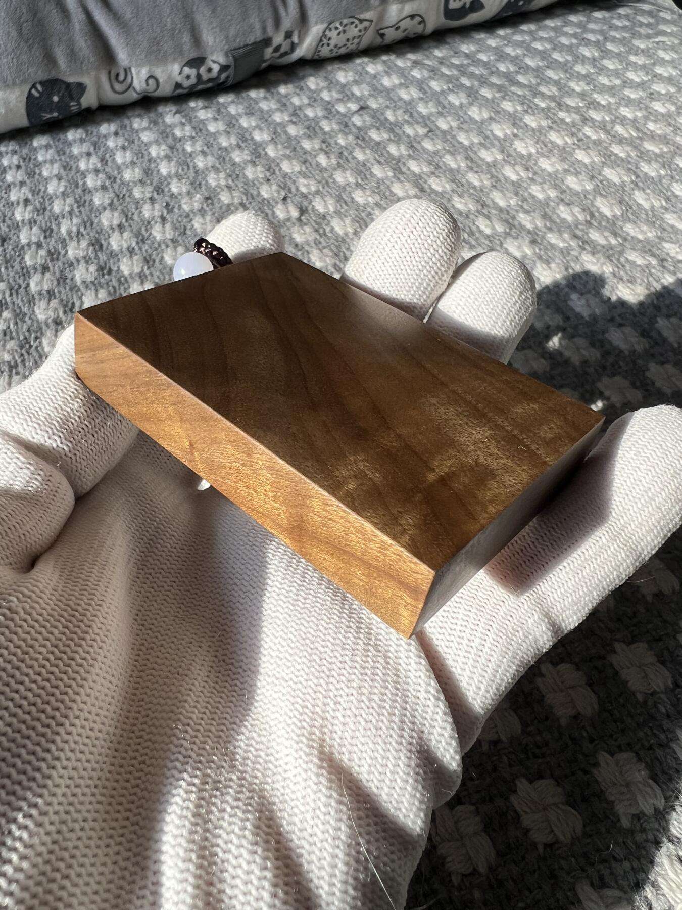 零元拍：NO.4金丝楠牌子，香喷喷的小金砖，金光闪闪，69/49/13MM