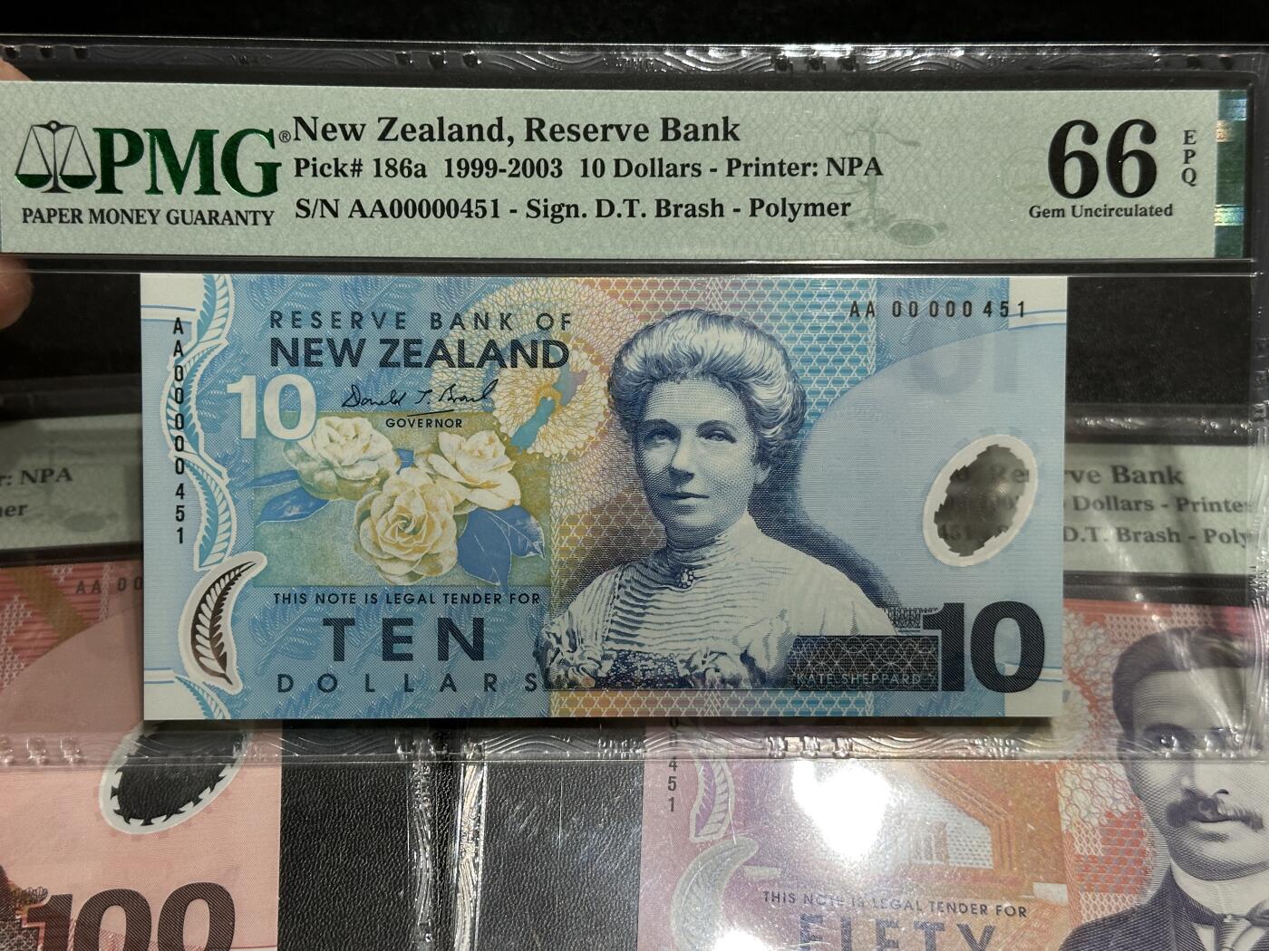 《外钞收藏家》第五百九十三期（精品场）（本平台长期征集拍品、欢迎藏友们联系合作）