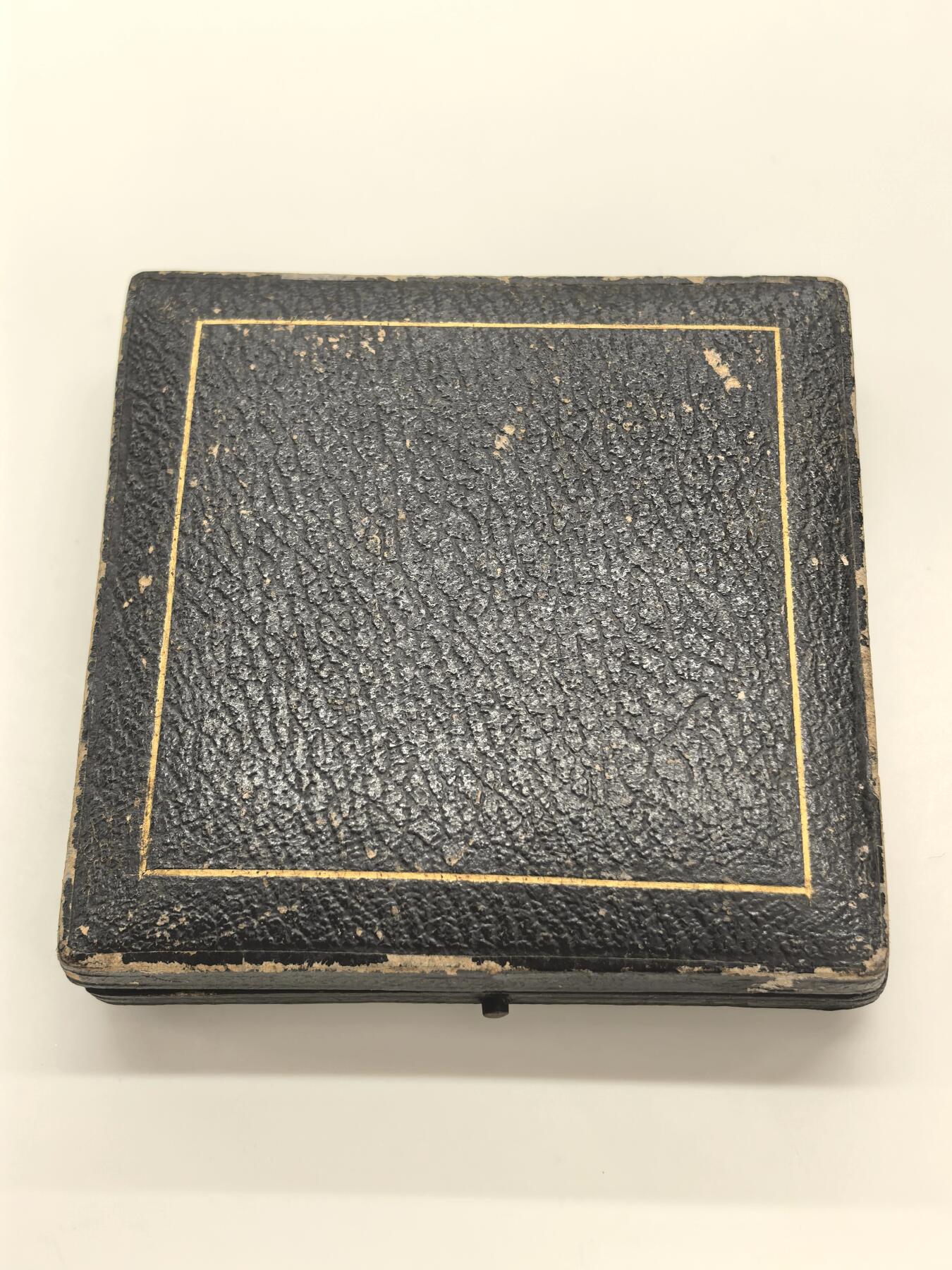 博洋堂世界钱币拍卖第151期（全场包邮） 英国19世纪爱德华六世像伯明翰大学体育馆人物大型铜章原盒