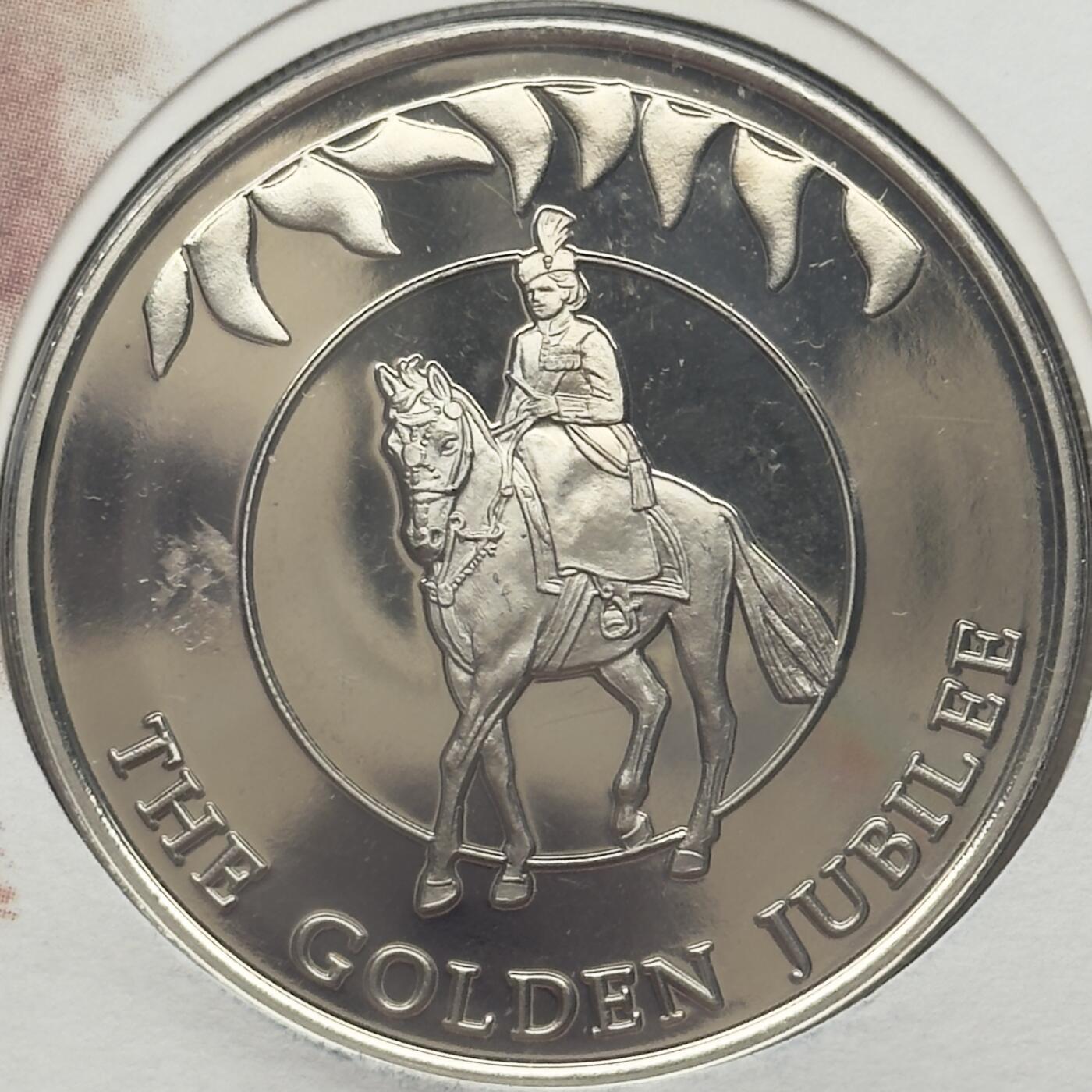 ＜小葵钱铺＞第67期·克朗币·银币场·满200包邮，不寄存·12月15日发货 〈邮币封〉福克兰群岛2002年女王金禧纪念·女王骑马50便士克朗型纪念币