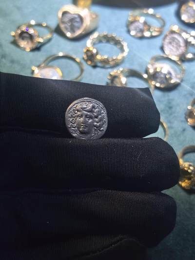 拉瑞萨仙女小直径古币 - 拉瑞萨仙女小直径古币