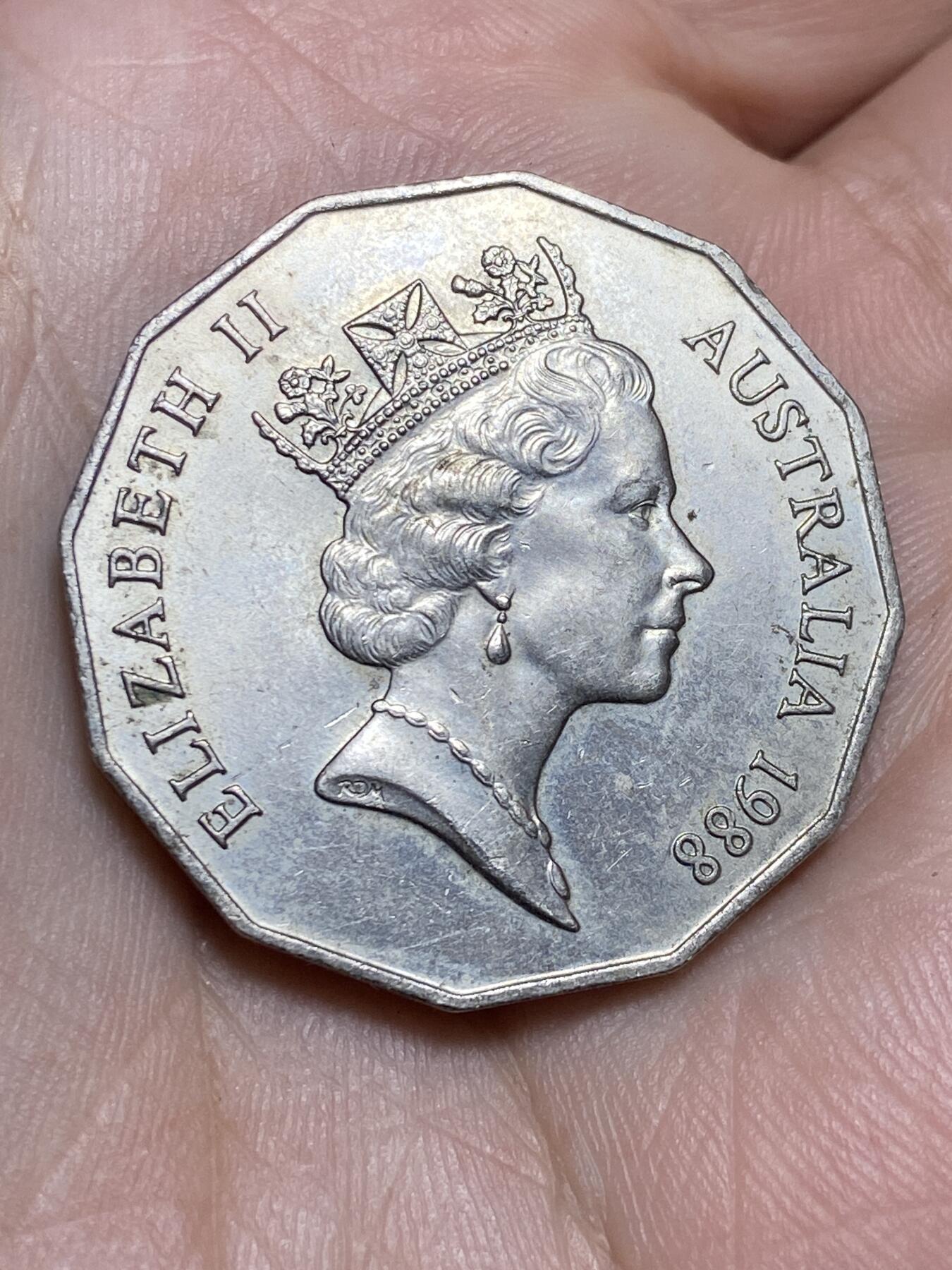 2025年第一百三十六场(总第一百六十二场）外国好品纸夹散币场(免佣金) 澳大利亚🇦🇺1988单年份50分(澳大利亚成立200周年纪念币)