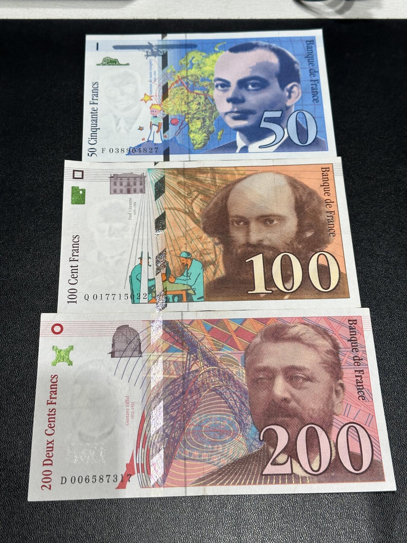 《外钞收藏家》第五百九十三期（精品场）（本平台长期征集拍品、欢迎藏友们联系合作） 法国末版50、100、200法郎 50法郎近全新 其他非全新