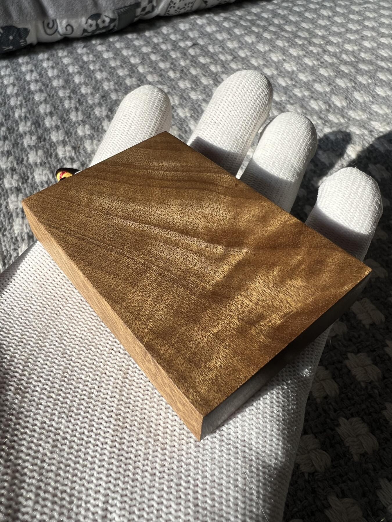 零元拍：NO.4金丝楠牌子，香喷喷的小金砖，金光闪闪，69/49/13MM