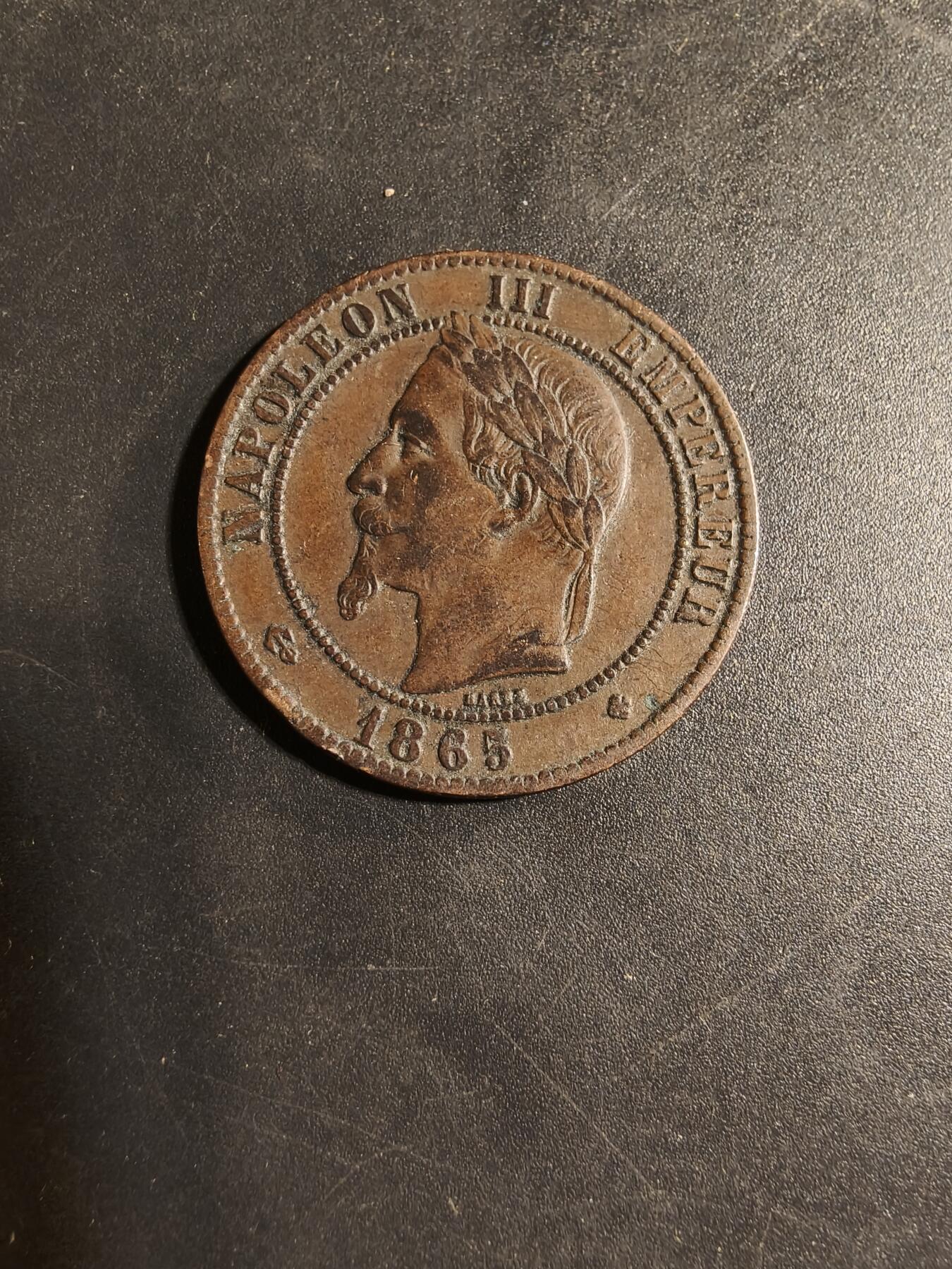 老王徽章第169期 法国拿破仑三世时期10生丁铜币     直径30mm.    重量10g