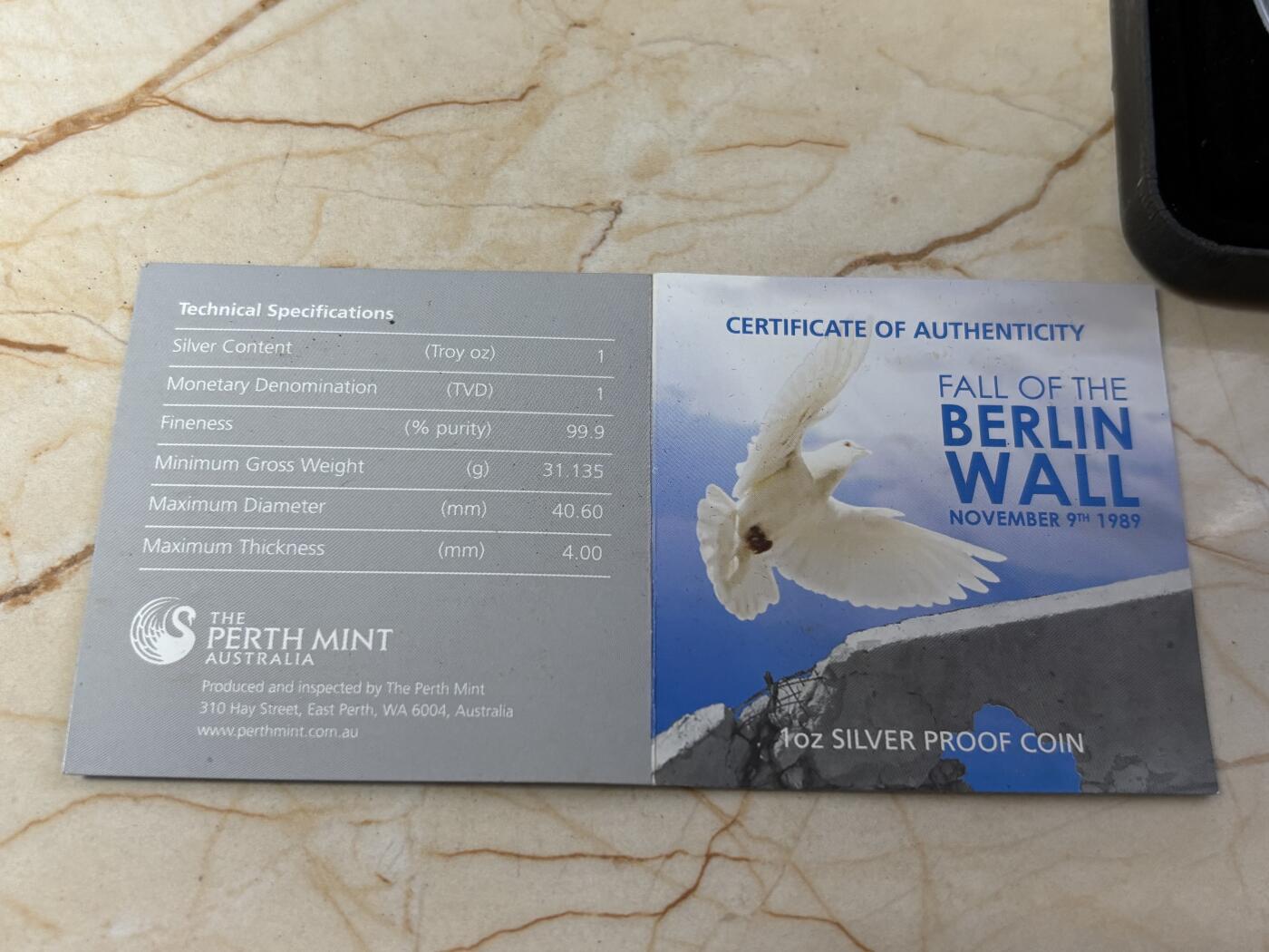 第185期拍卖 图瓦卢2009年柏林墙倒塌20周年彩色精制银币,999银，1盎司，