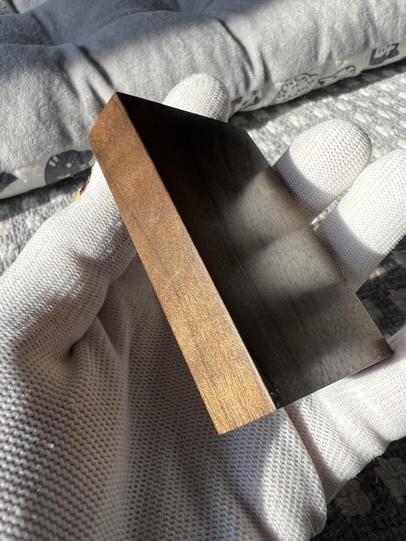 零元拍：NO.9 金丝楠牌子，香喷喷的小金砖，金光闪闪，72/47.5/14.5MM