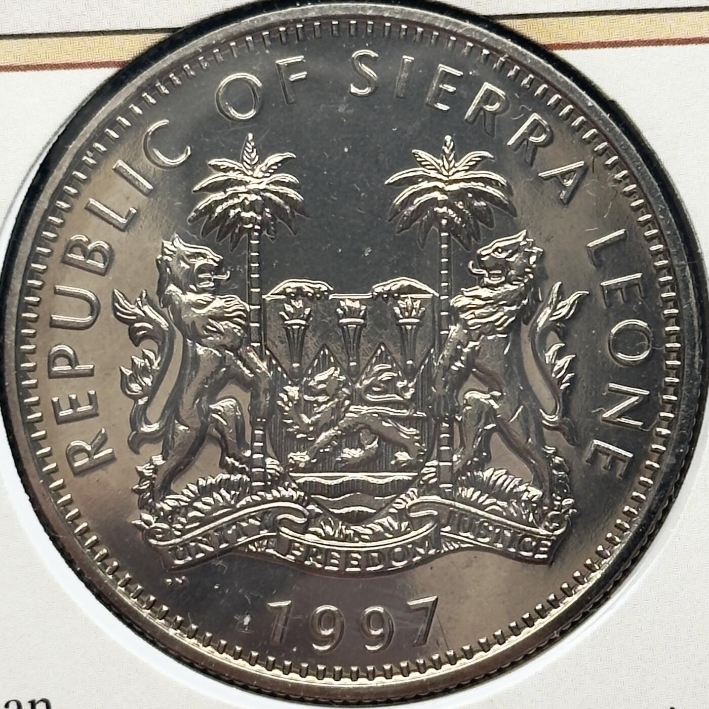 ＜小葵钱铺＞第67期·克朗币·银币场·满200包邮，不寄存·12月15日发货 〈邮币封〉塞拉利昂1997年金婚纪念日1元克朗型纪念币