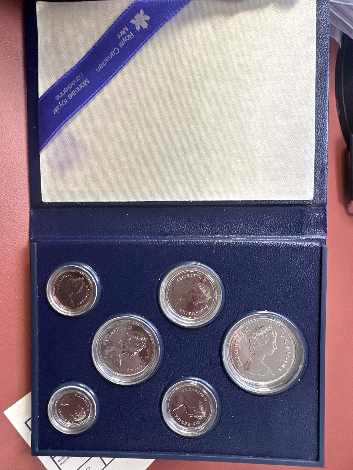 12.25银币、套币、精制币专场