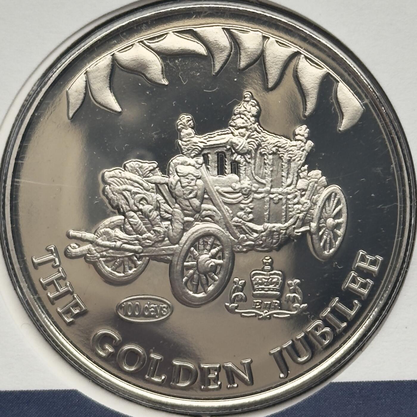 ＜小葵钱铺＞第67期·克朗币·银币场·满200包邮，不寄存·12月15日发货 〈邮币封〉福克兰群岛2002年女王金禧纪念·加冕马车（标有100天特殊标记）50便士克朗型纪念币