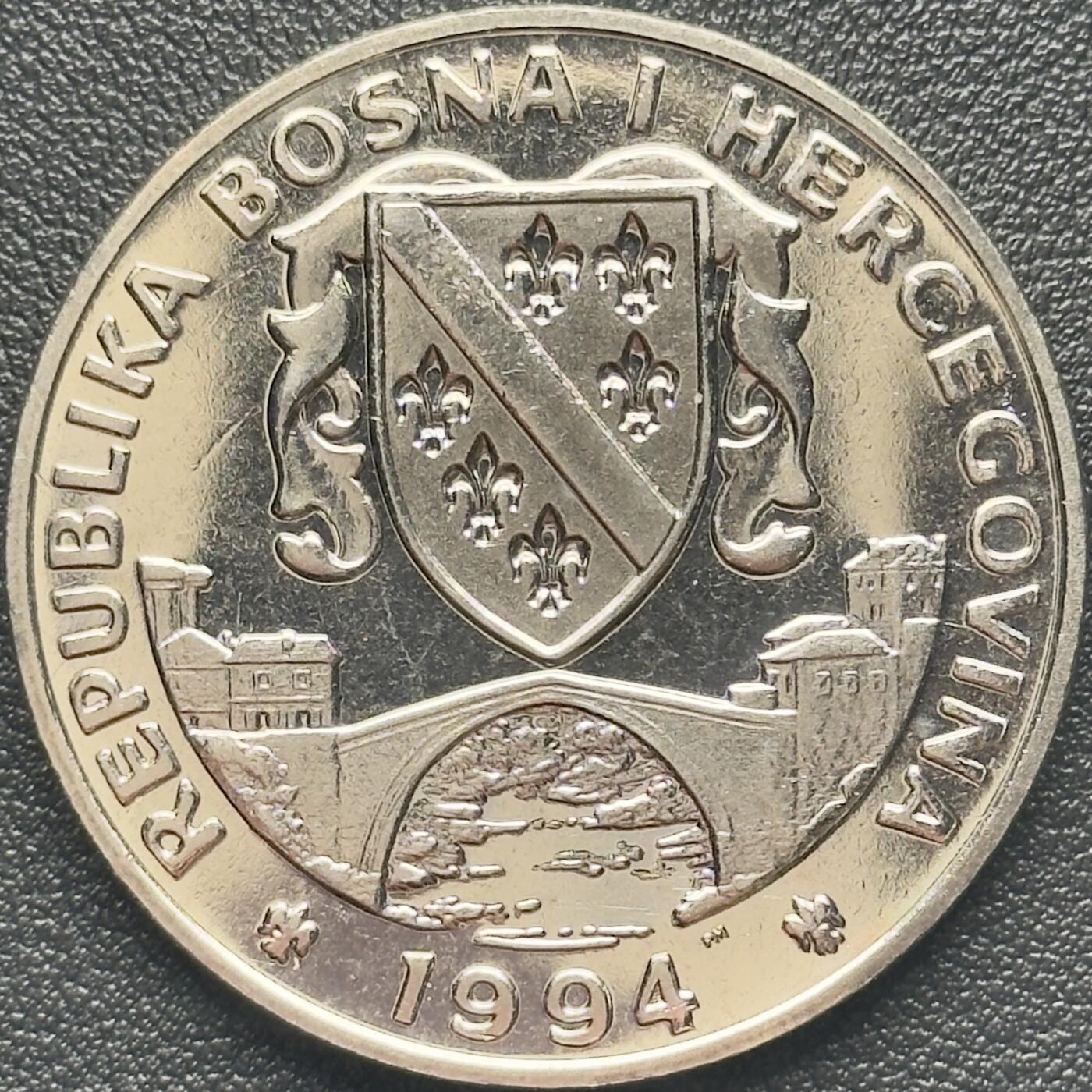 ＜小葵钱铺＞第67期·克朗币·银币场·满200包邮，不寄存·12月15日发货 波黑1994年保护地球·河翠鸟500第纳尔克朗型纪念币