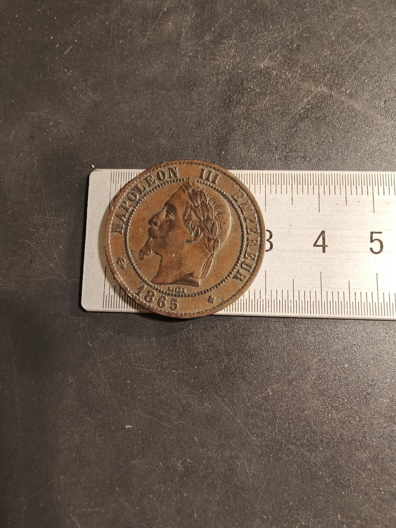 老王徽章第169期 法国拿破仑三世时期10生丁铜币     直径30mm.    重量10g