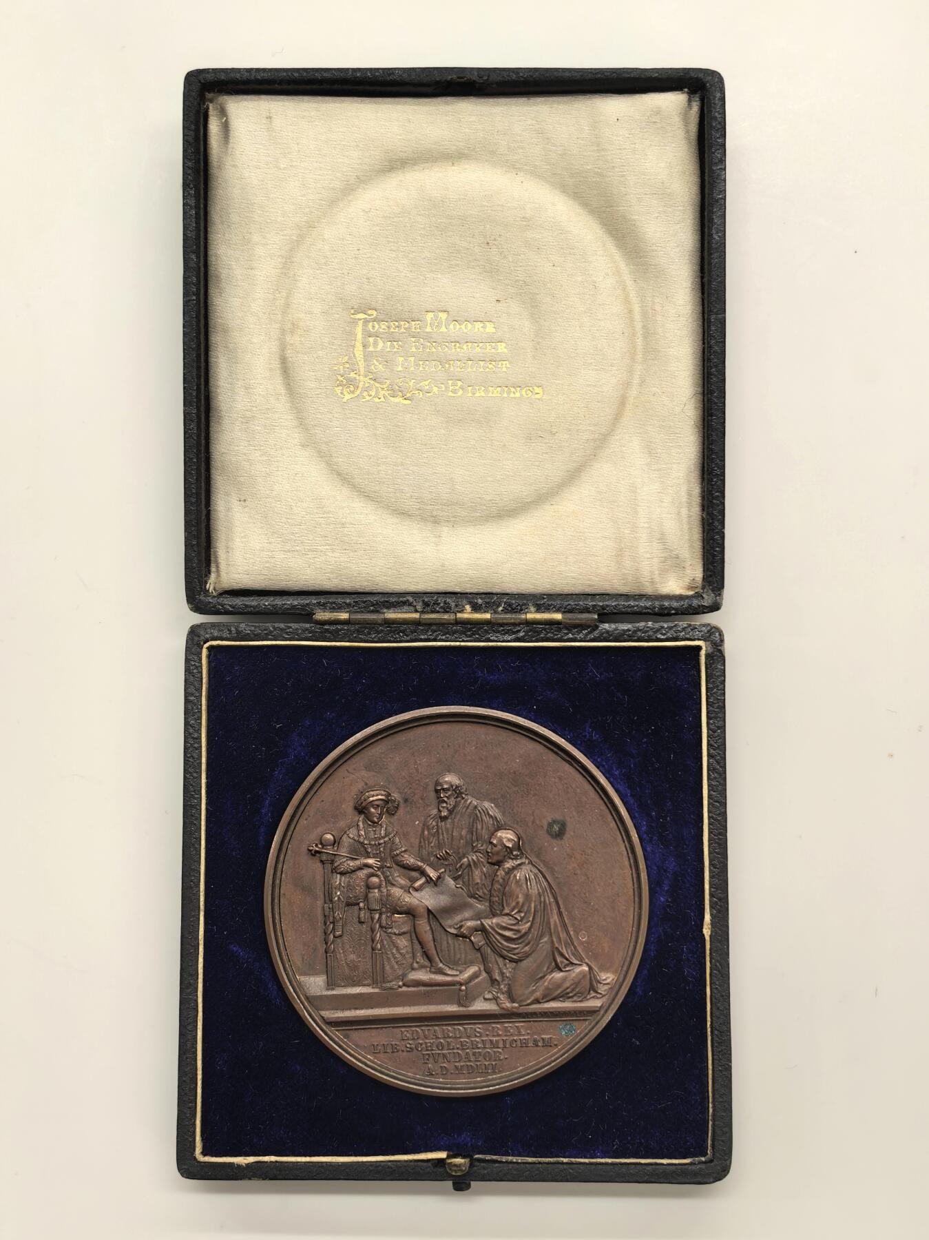 博洋堂世界钱币拍卖第151期（全场包邮） 英国19世纪爱德华六世像伯明翰大学体育馆人物大型铜章原盒