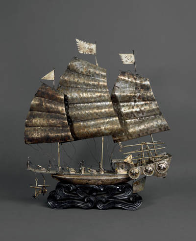 华艺国际2025年秋季拍卖会 钱币专场 - 清末民初银质“巡缉捕船”大型摆饰一件