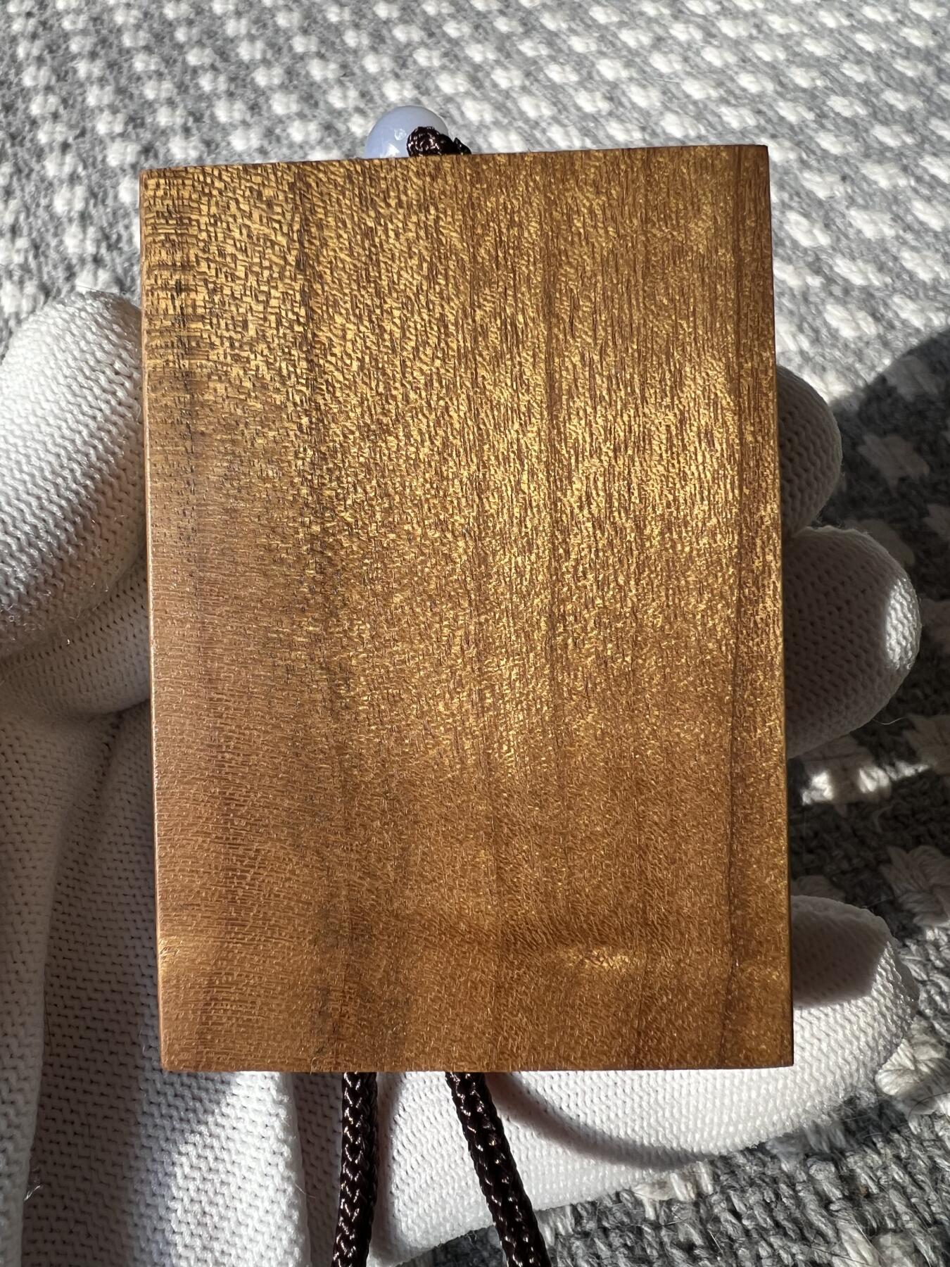 零元拍：NO.2 金丝楠牌子，香喷喷的小金砖，金光闪闪，70/48.5/14MM