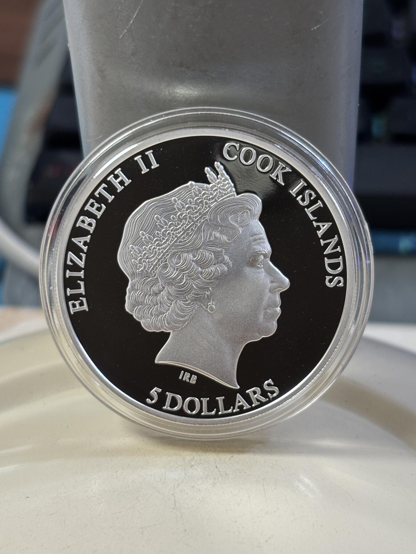 第185期拍卖 库克2013年动物幼崽系列1狮子1盎司精制纪念银币，999银，发行1000枚【银价448】