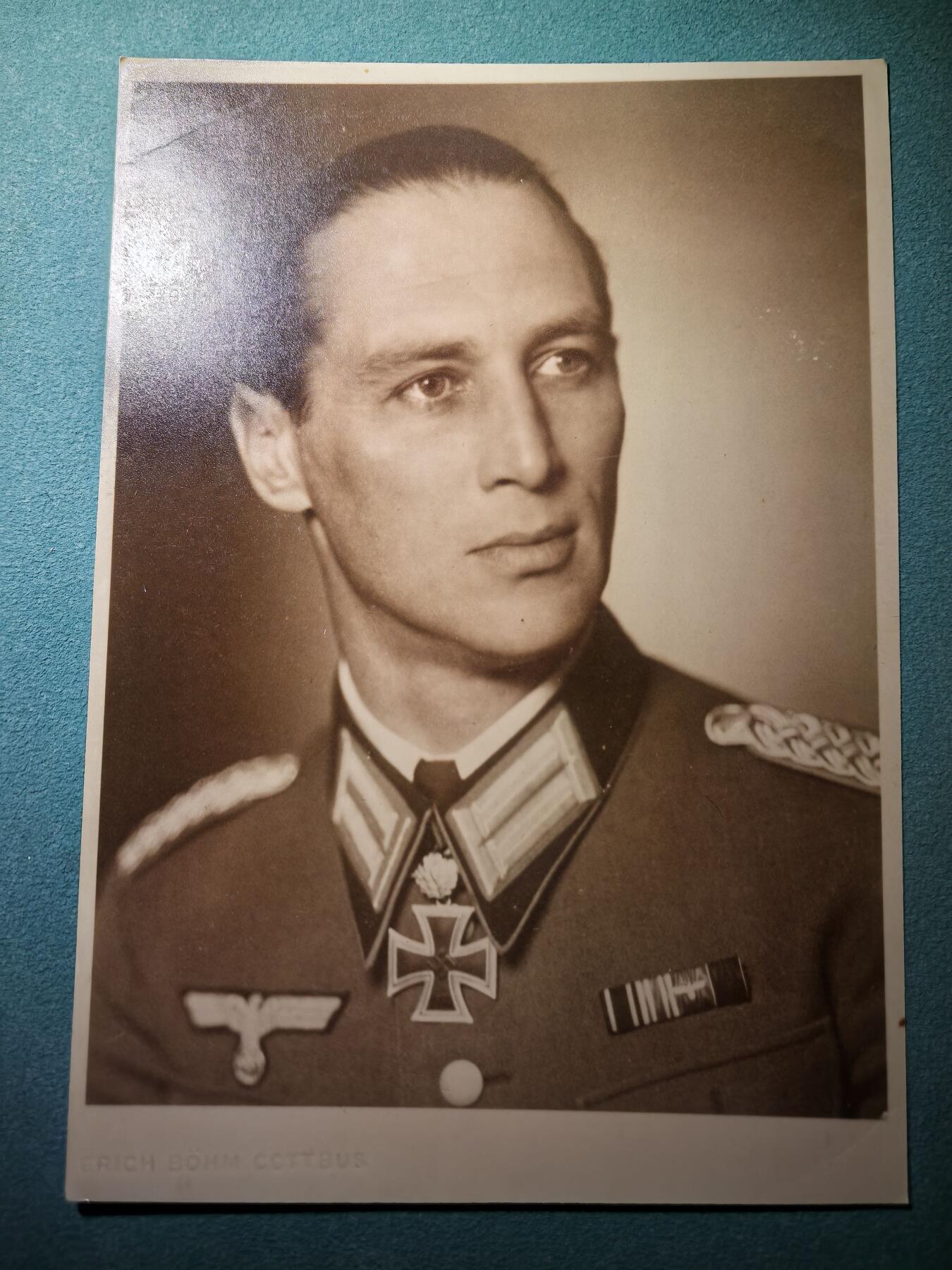 盛世勋华——号角文化勋章邮票专场拍卖第293期 德国（1939）橡叶骑士十字勋章获得者上校约翰·哥特列布·汉斯·弗莱赫尔·冯·沃尔夫照片 佩戴橡叶骑士十字勋章等