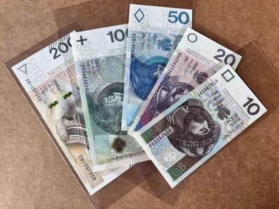 【Blue Auction】世界纸币精拍第762期——18级TOP拍卖/信誉/品质/专业/高效💫 - 【一组5张含无47】波兰 2016-21年10-200兹罗提 全新UNC