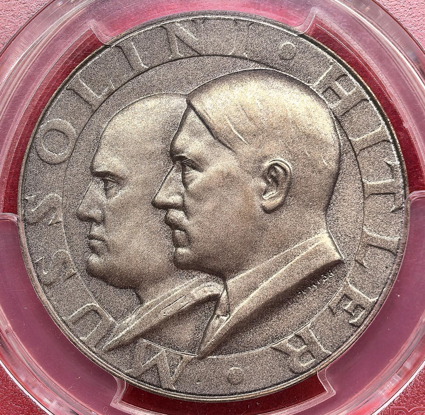 凡希社世界钱币微拍月度大拍（2025/12） 荐！1938德国柏林-罗马轴心双头像纪念银章PCGS-SP64，灰彩标准器，matte磨砂底板，保存状态极佳，见证二战历史的珍稀品种。（视频参考）