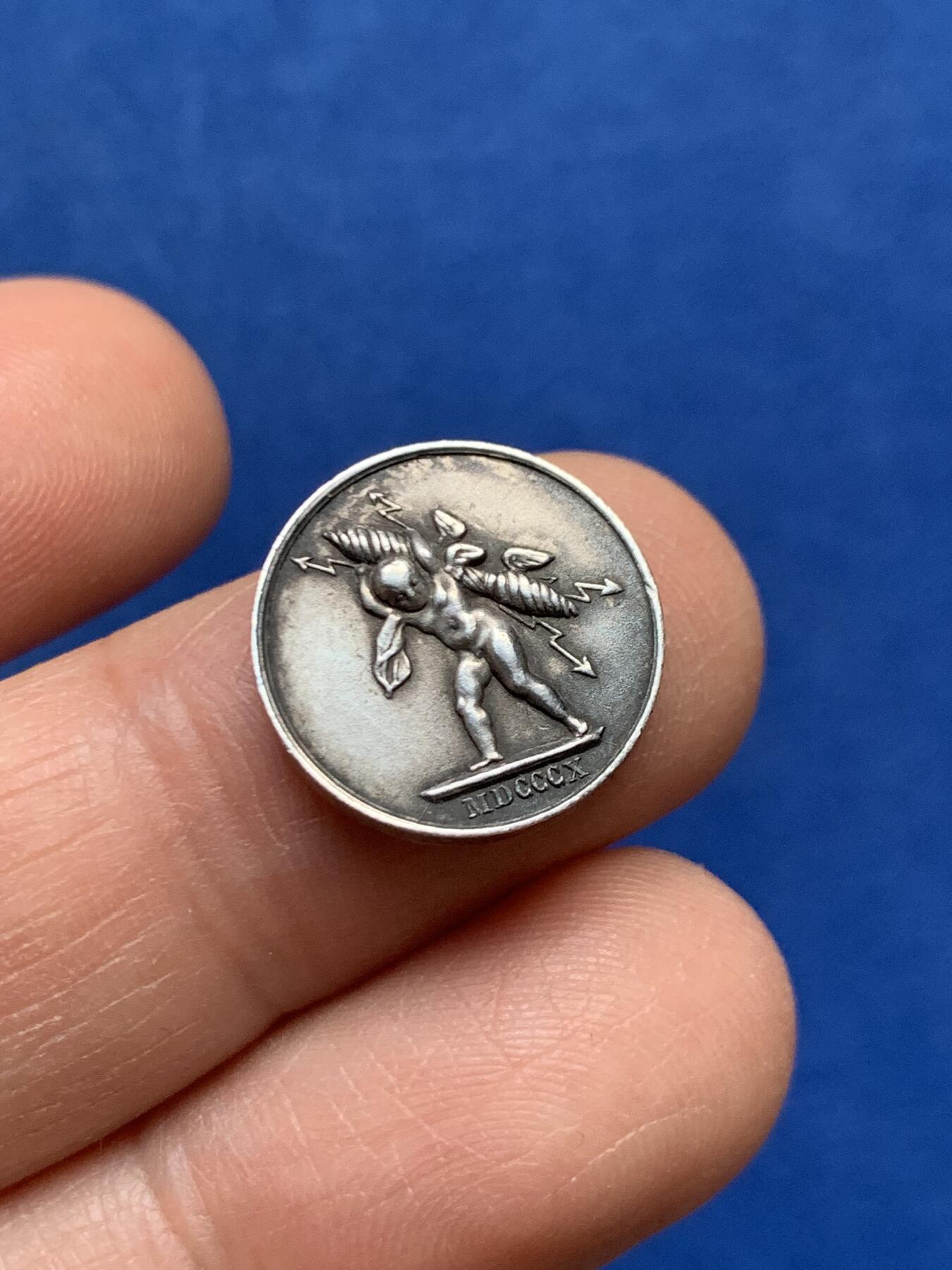 《竞宝斋》第447场 周日，周一，2场连拍 （全场包邮） 法国拿破仑一世婚礼小银章 3.25克 16.1mm 丰饶角银标