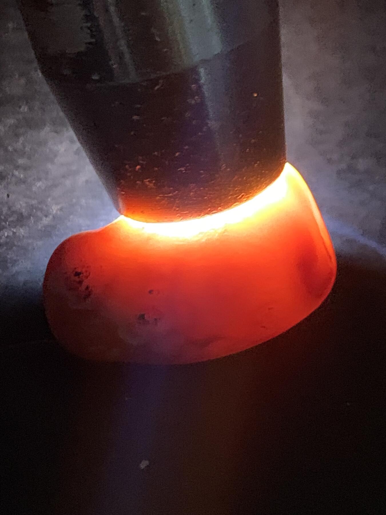 精美水冲籽川料天眼纹南红玛瑙原石一颗，