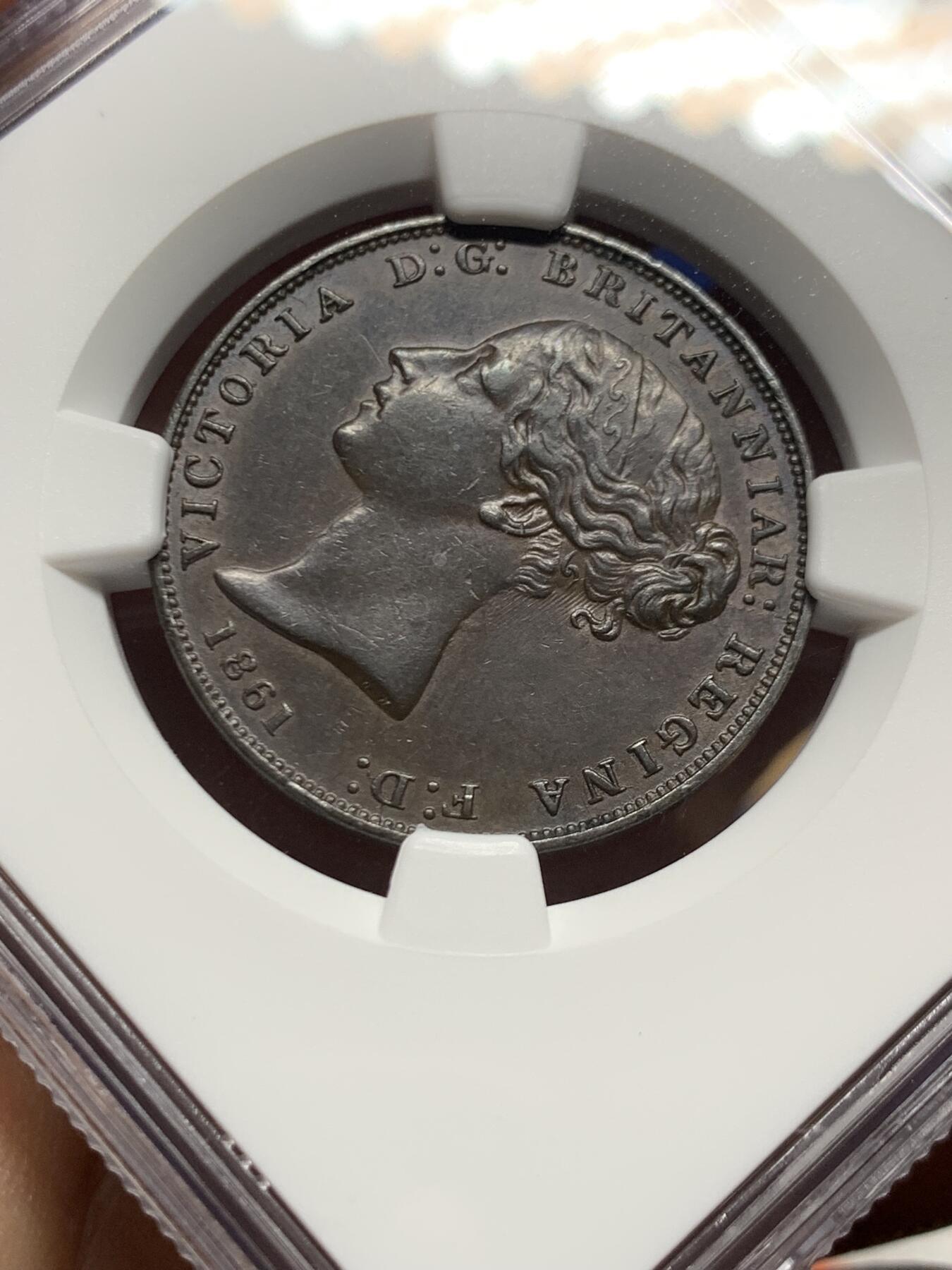 《竞宝斋》第447场 周日，周一，2场连拍 （全场包邮） NGC AU58BN 英属泽西岛1861年1/26先令铜币，后期小维头像，细节良好，巧克力包浆