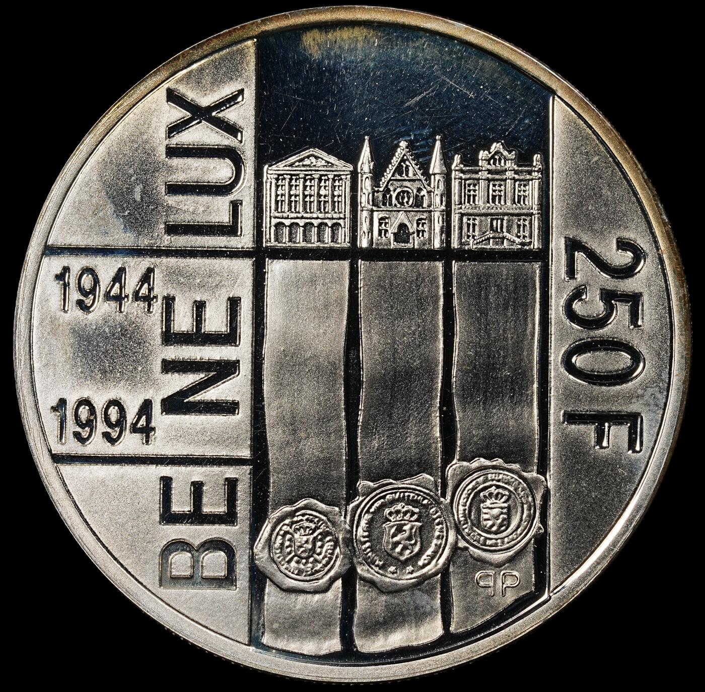 修遠堂世界钱币第九十七期  1994 年卢森堡“比荷卢经济联盟成立 50 周年” 250 法郎纪念精制银币 18.75g，925银