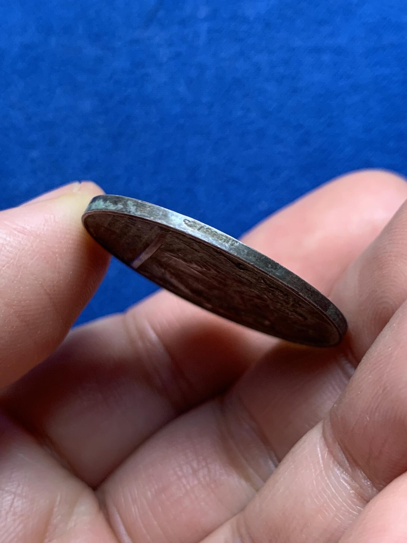 《竞宝斋》第447场 周日，周一，2场连拍 （全场包邮） 法国结婚纪念银章 背面无刻字 13.75克 31.5mm 丰饶角银标 细节见图