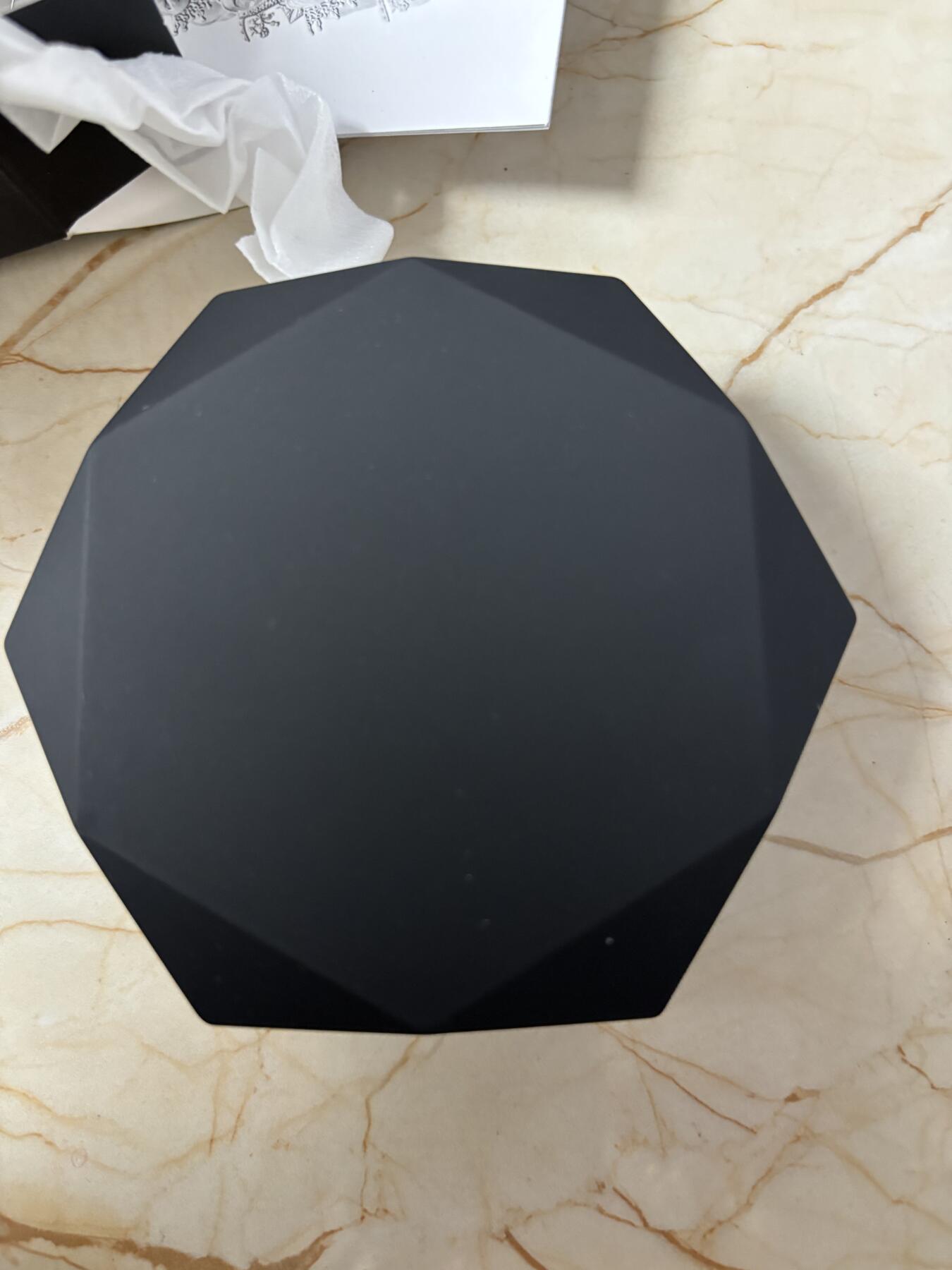 第186期拍卖 纽埃2022年怀念伊丽莎白女王2盎司加厚高浮雕银币原盒证书，发行量700枚，999银